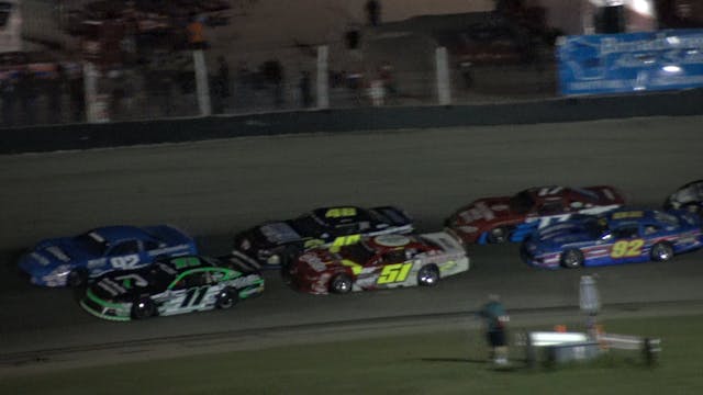 Slinger Speedway Super Late Model Fea...