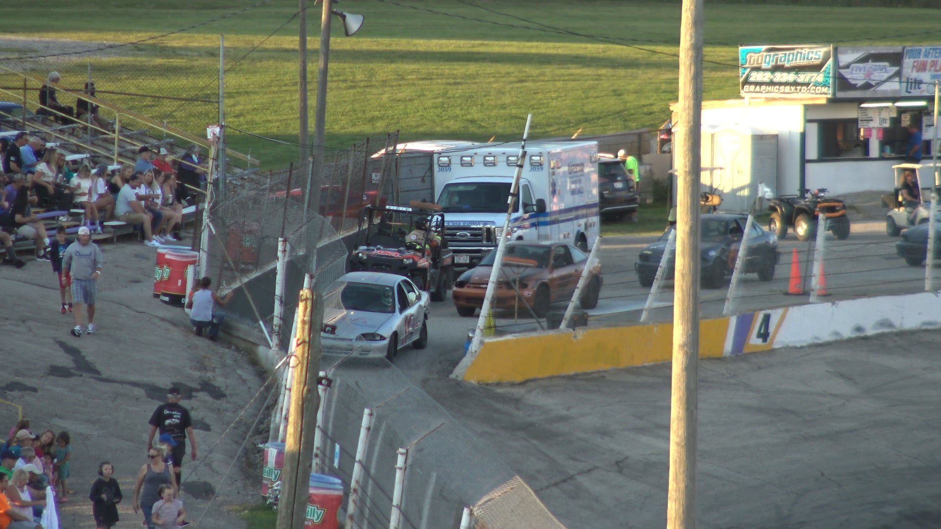 Slinger Speedway Bar Car race 2 August 16 2020
