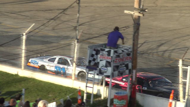 Slinger Speedway late model heat race...