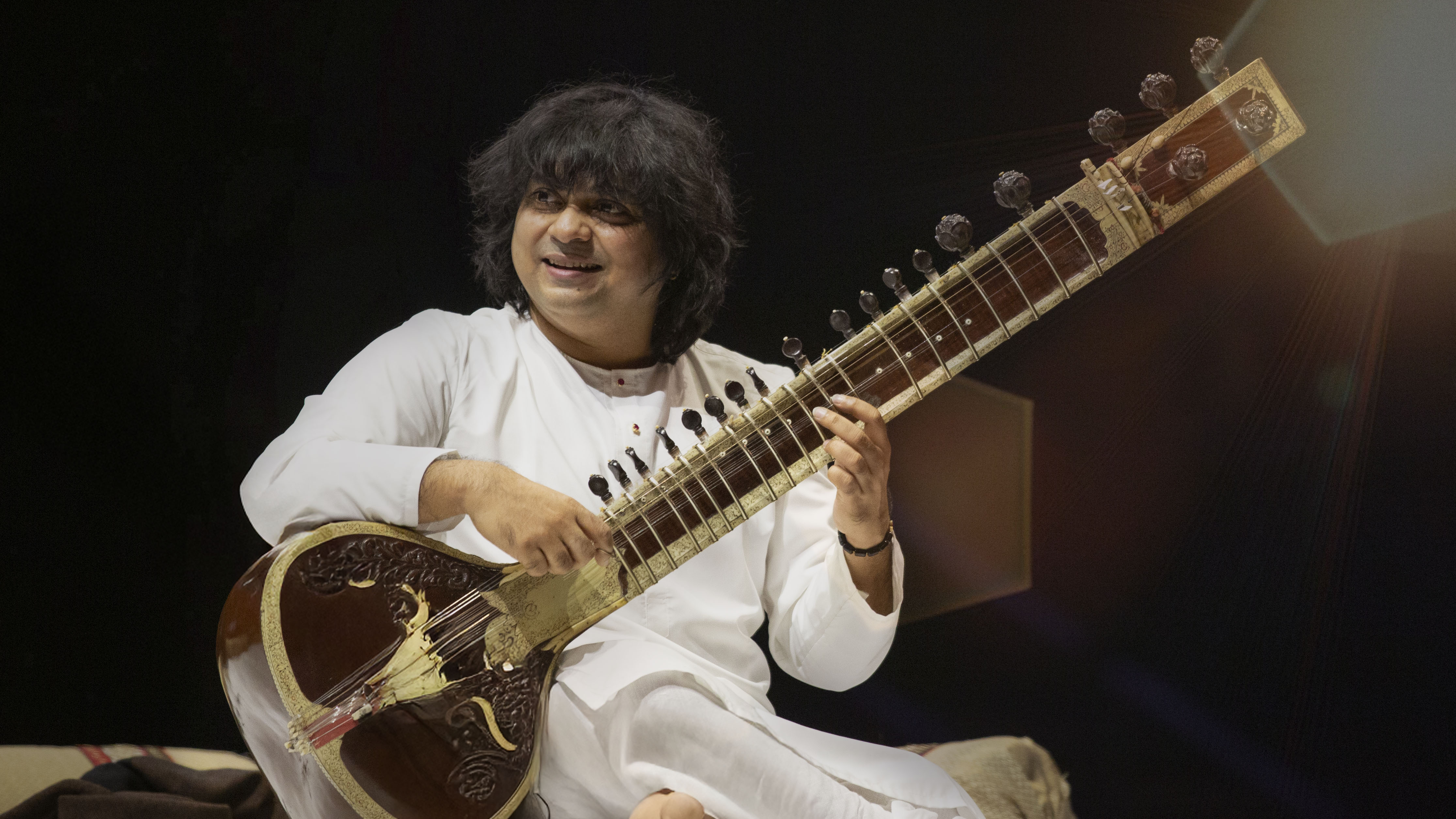 Niladri Kumar & Ustad Zakir Hussain |  Tilak Kamod