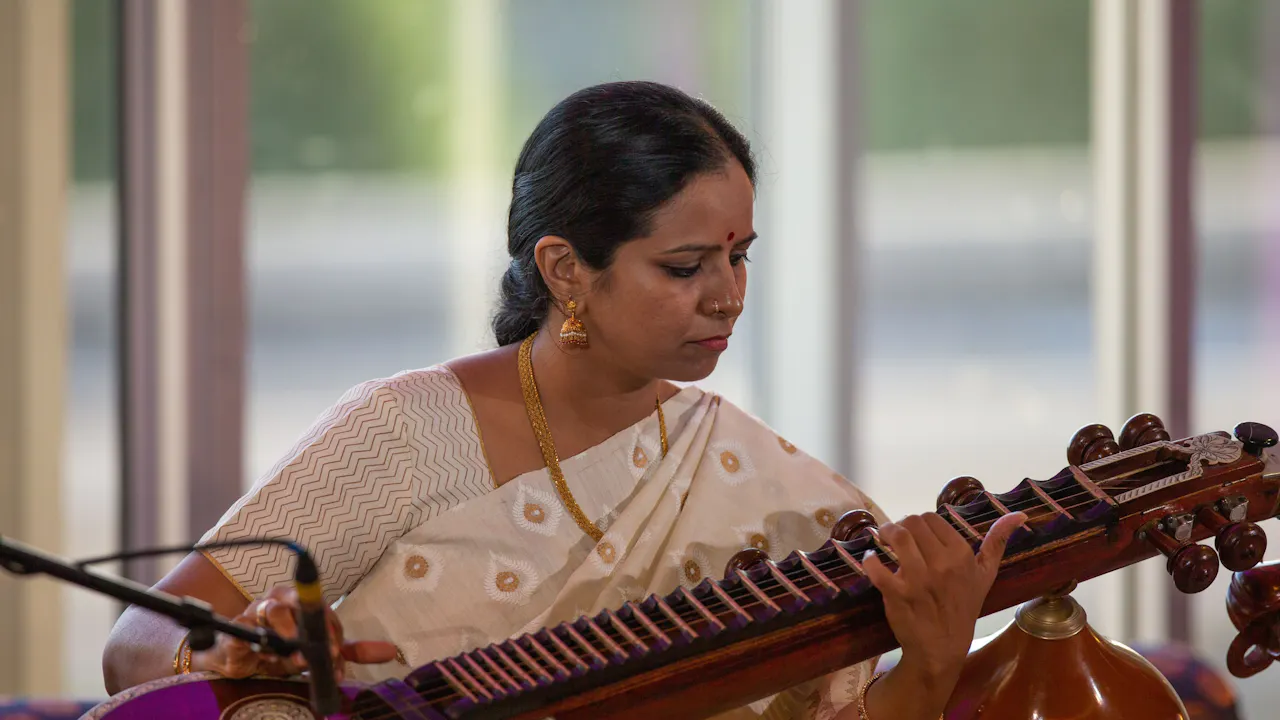 Jayanthi Kumaresh | Raga Kapi | Thillana (Pt. 2) - Darbar Player