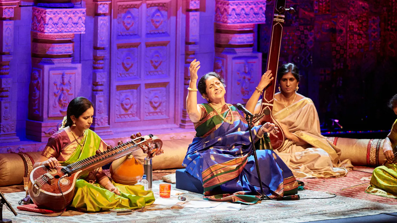 Aruna Sairam | Ragam Tanam Palavi - Darbar Player