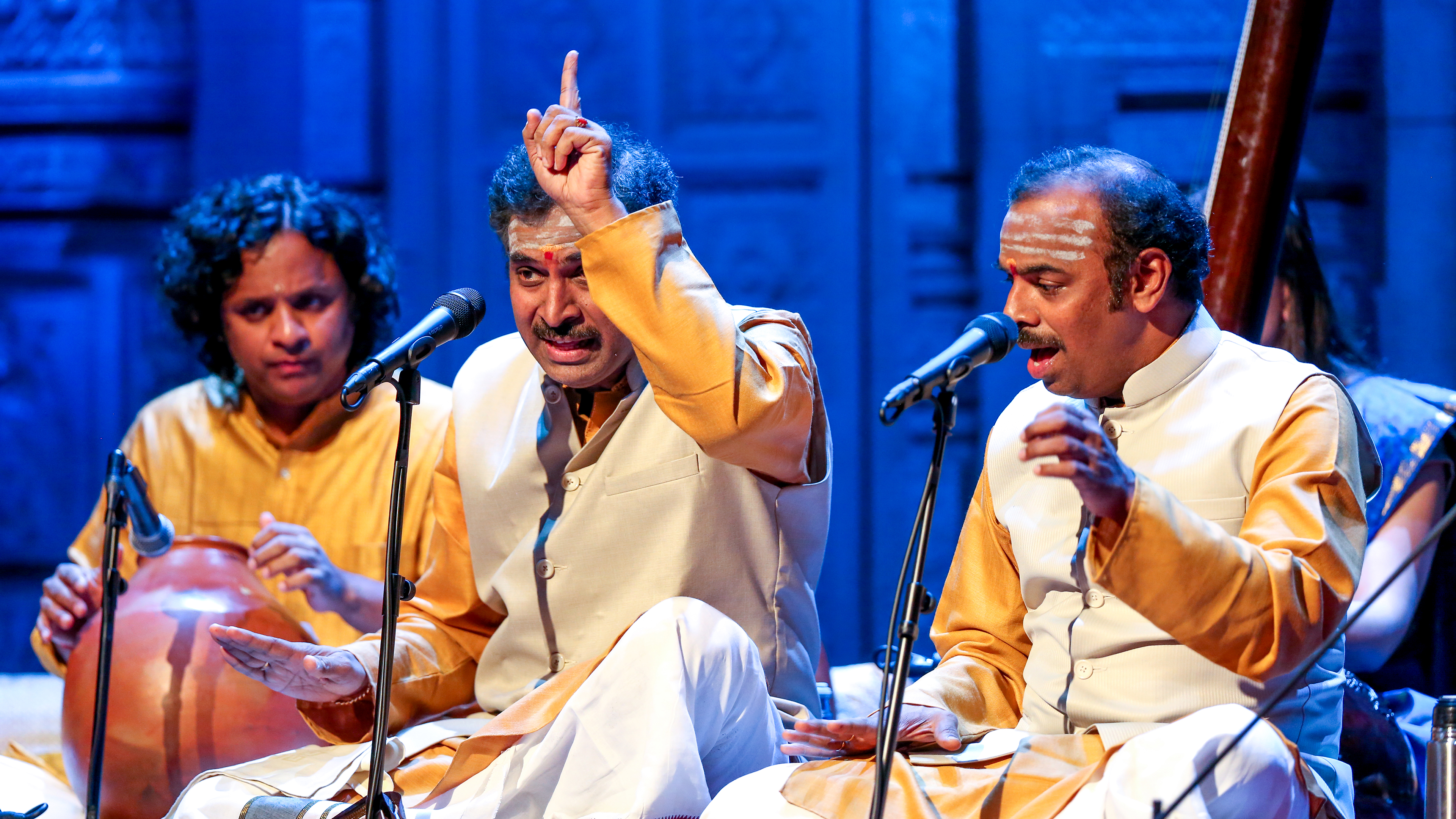 Malladi Brothers | Thillana in Raga Rageshwari 