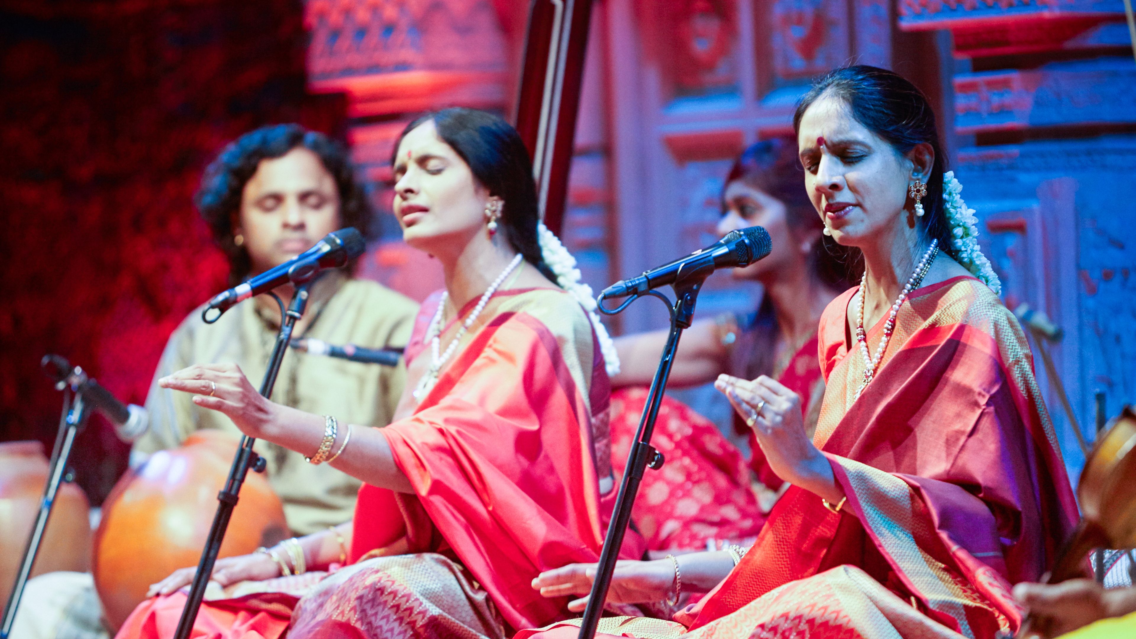 Ranjani & Gayatri | Raga Chandrakauns