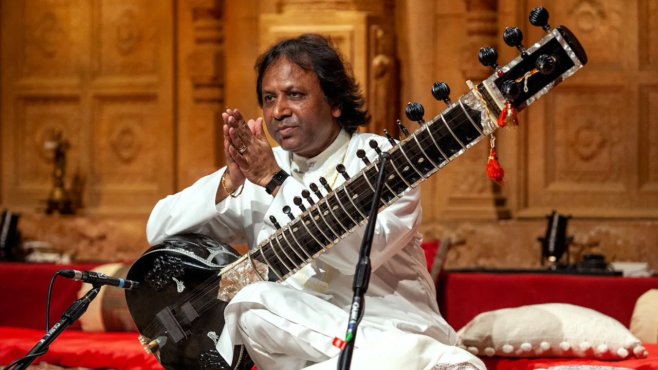 Ustad Shahid Parvez | Director's Cut - Darbar Player