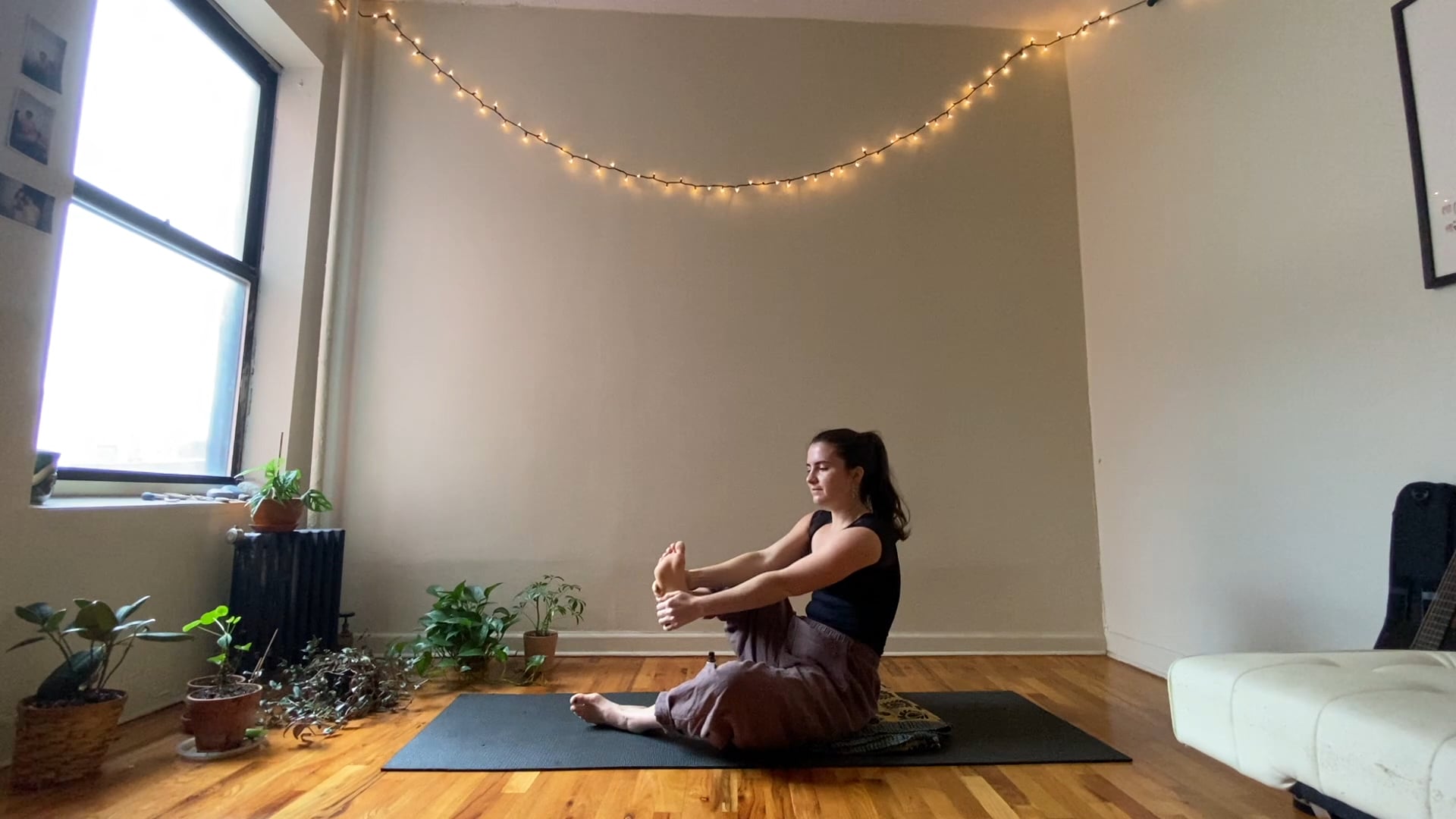 YinYangYoga with Liza Leonard 03.13.20