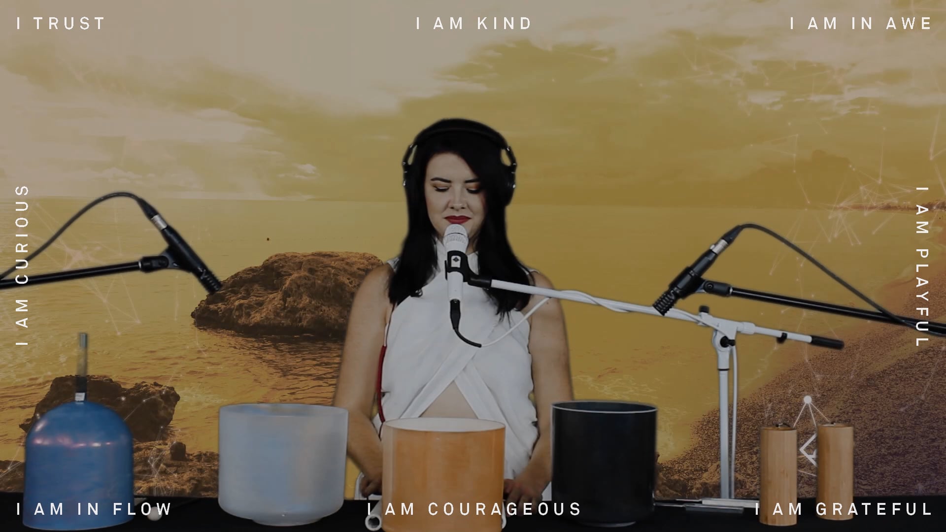 11 Min Sound Meditation with Luna Mae | Kindness | Serotonin