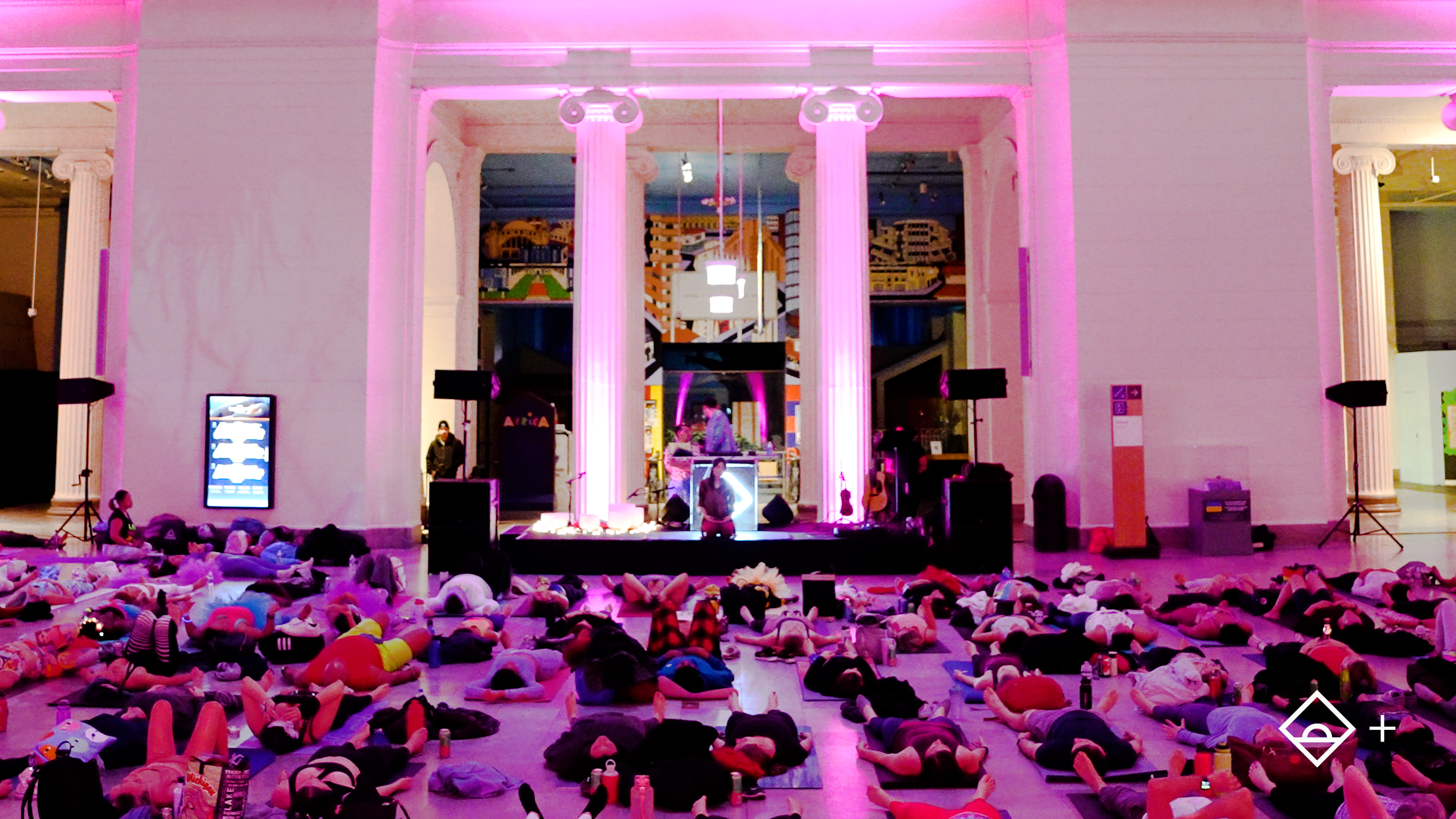 NEW | 50 min Yoga Class with Lisa | Chicago