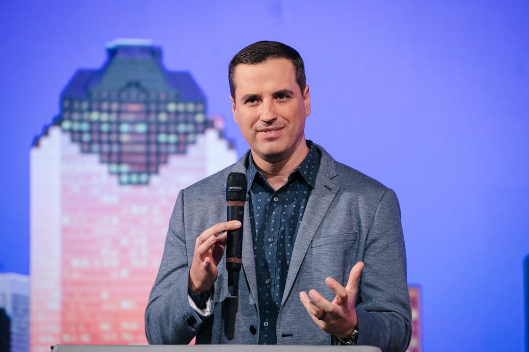 Andres Bisonni - 2019 - Daystar TV