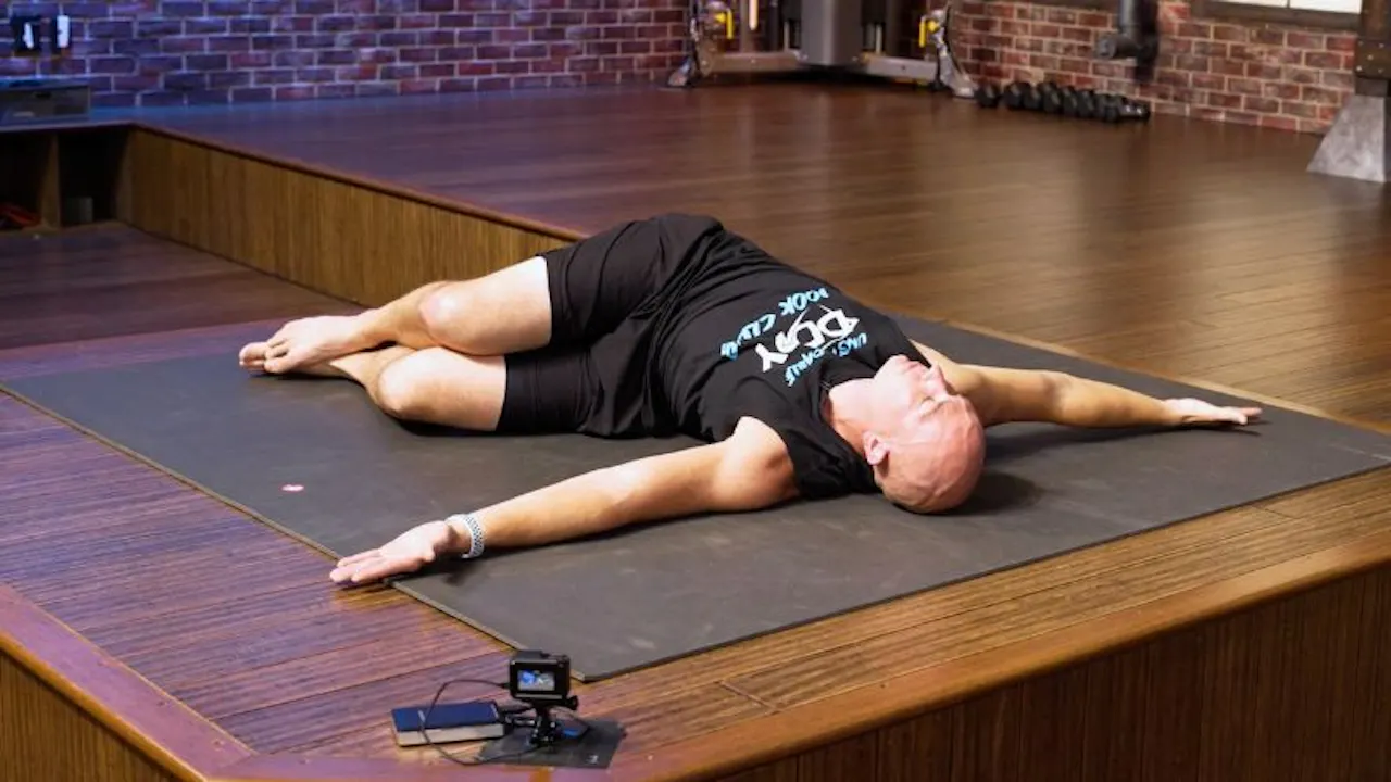 SHOULDER STRONG 1 - DDPY PT - A Low Cost Alternative to Physical ...