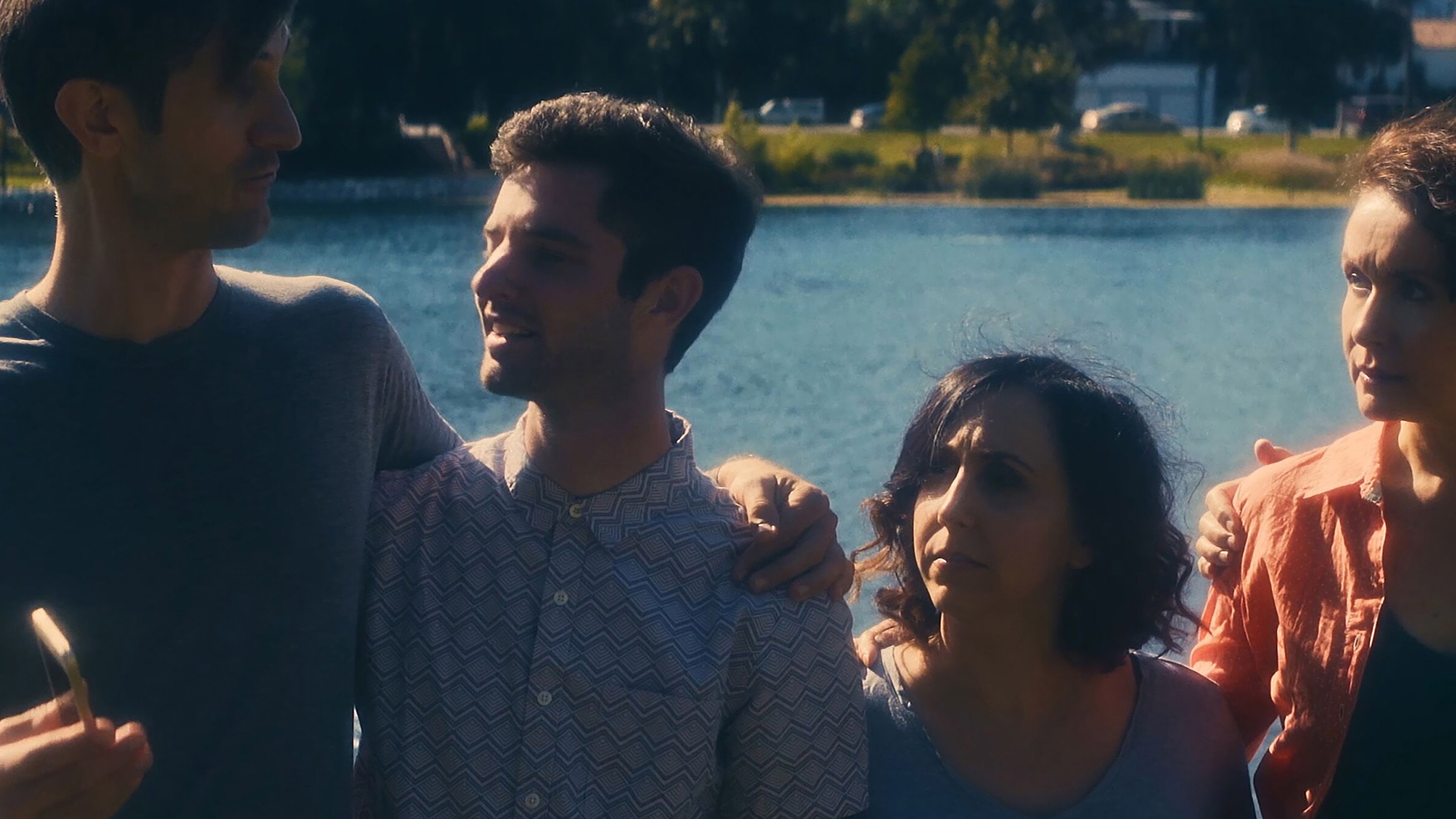 I'm Fine - S2: E3 - "Family Photo"