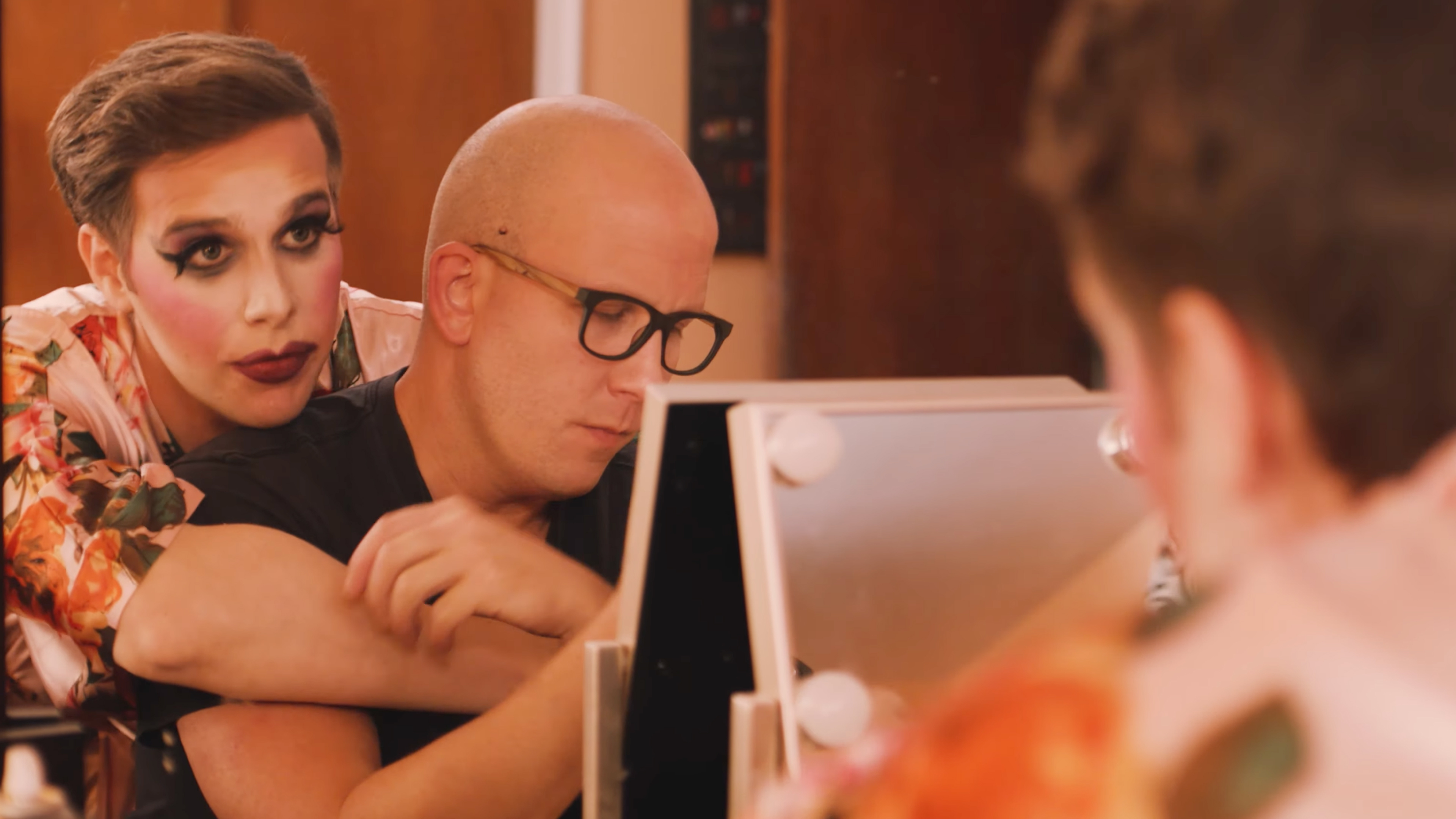 What a Drag - S1: E1 - Sad Face