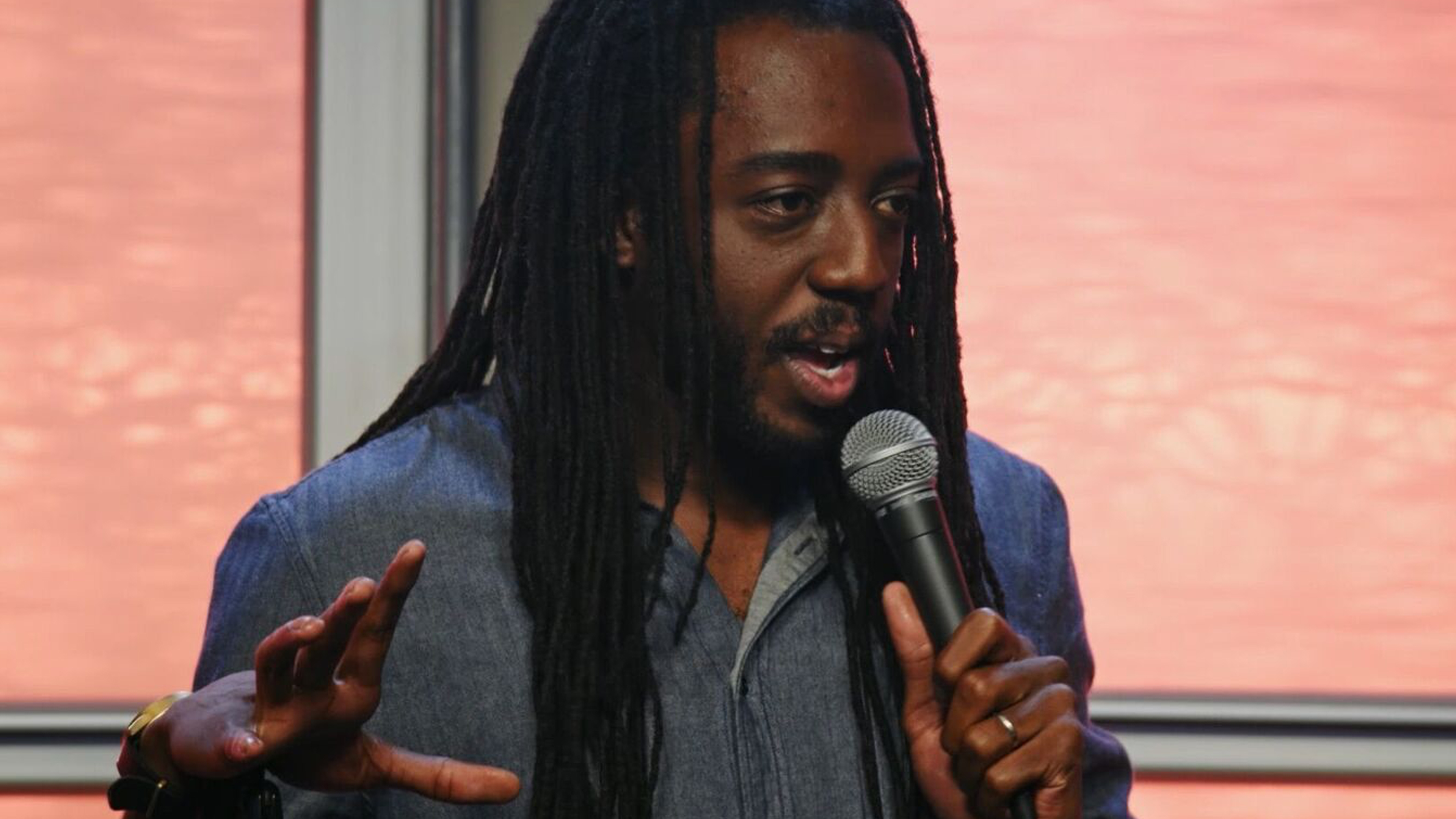 Out On Stage - S1: E5