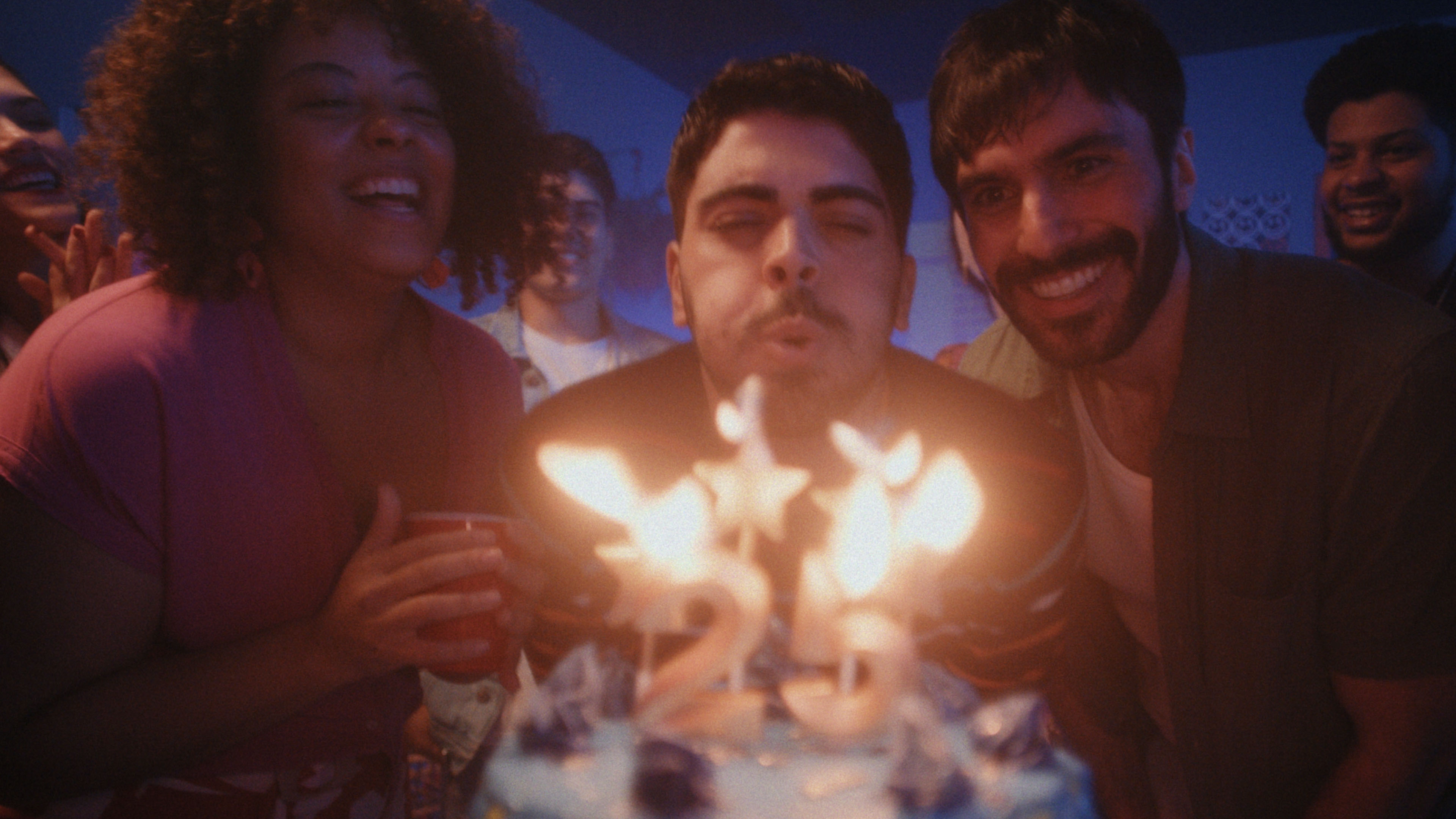 Many Happy Returns - Trailer