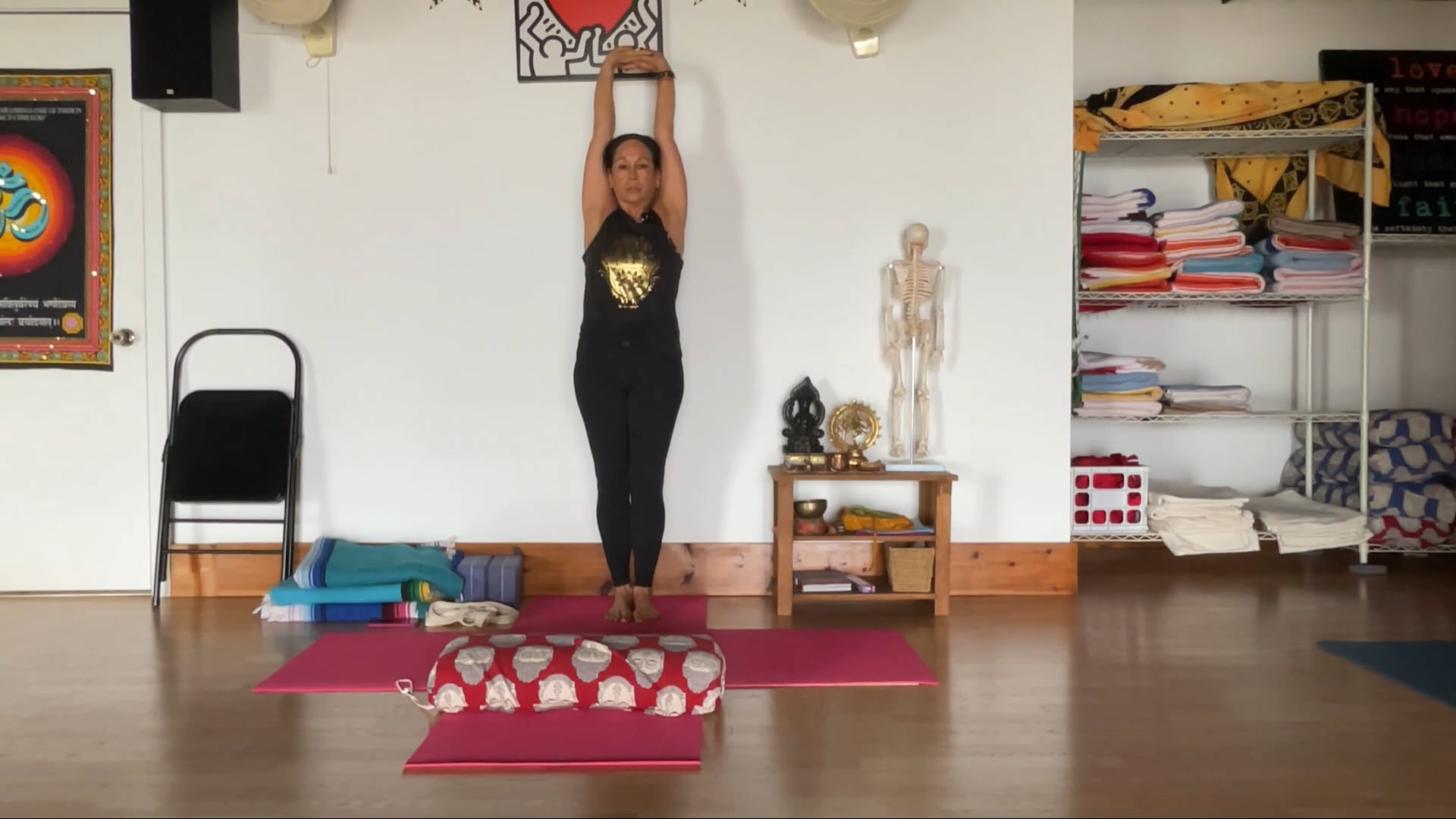 1-22-25 Iyengar Yoga: The pubic bone and shoulders connection. Practicing seated twist/forward, back bending, and one