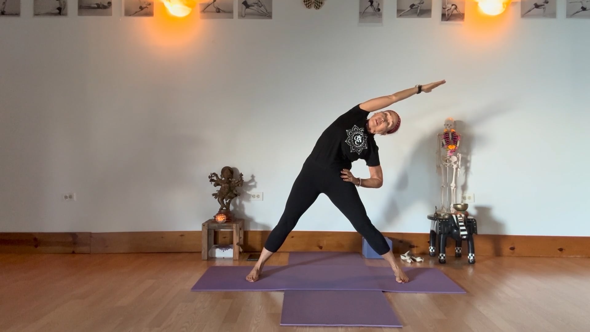3-4-26 Iyengar Yoga-All levels: From Tadasana to Shavasana, from steadiness to surrender. From structure to silence.