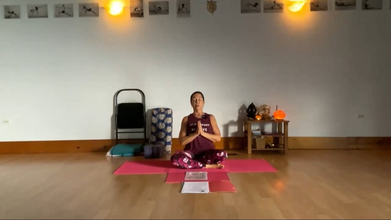 9-1-23  Iyengar Yoga: Focus on strengthening the side body, including sitting, lying, and standing.