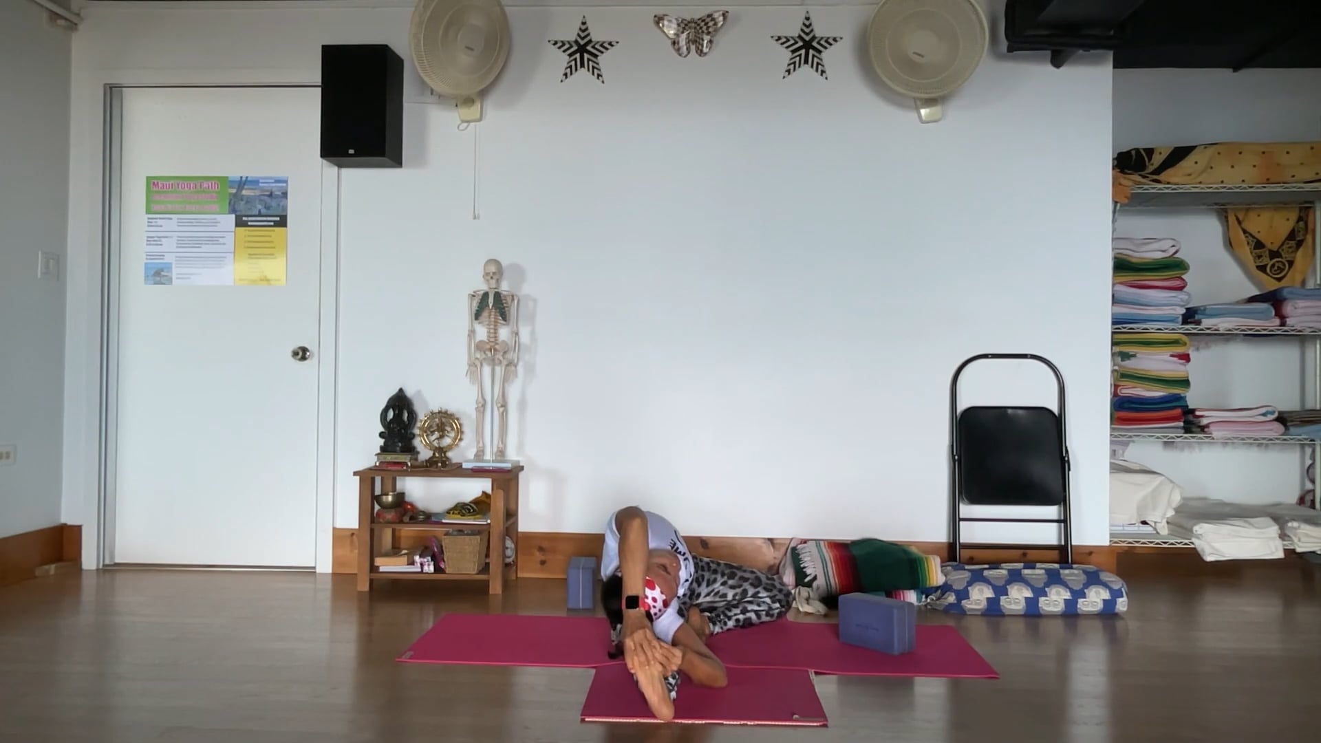 4-21-25 Iyengar Yoga: Focus on creases of feet, arm/leg strength, lateral side body.