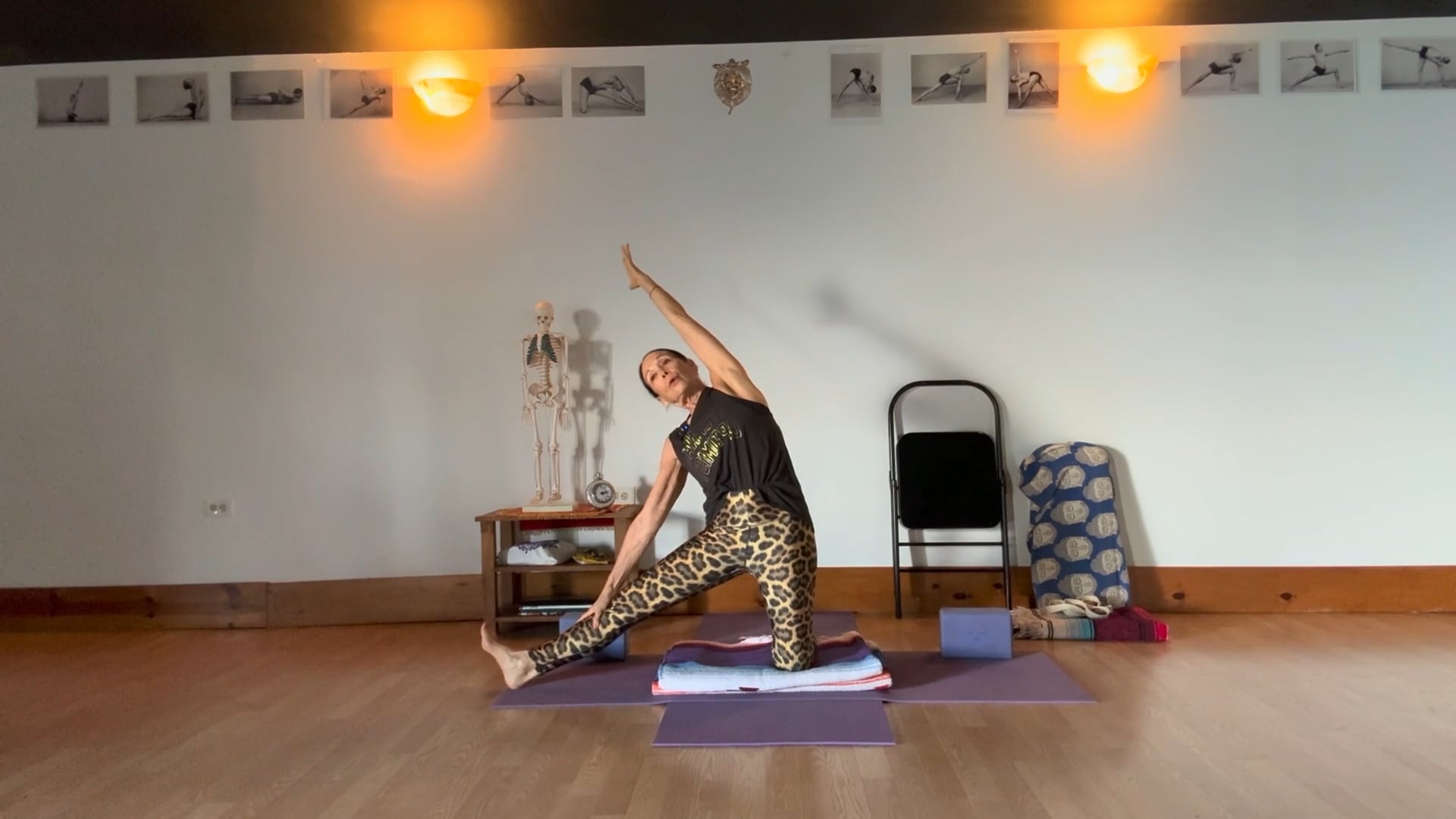 8-10-26 Iyengar Yoga: Lengthening & Stretching the Side Spine