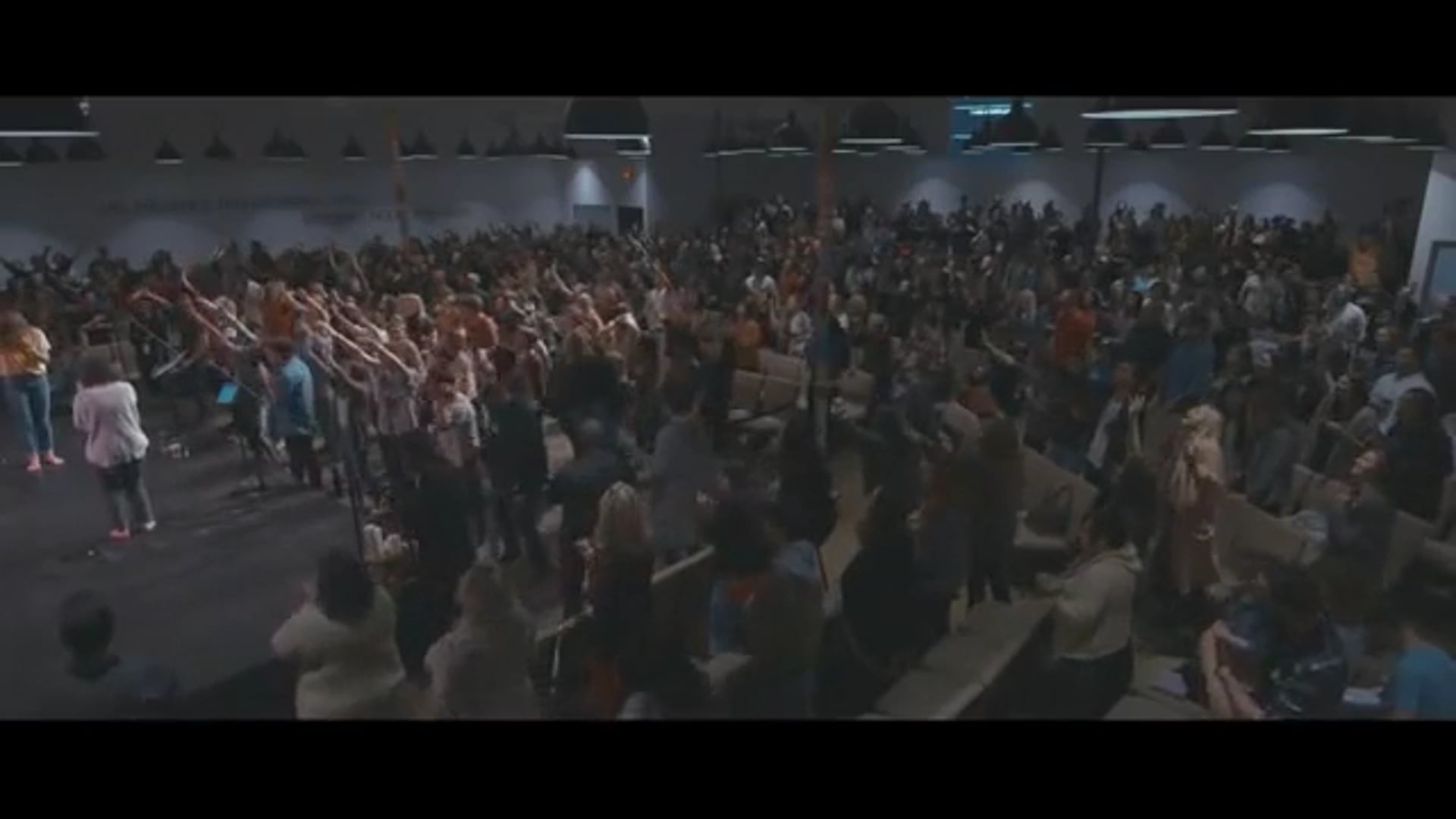 Raise A Hallelujah (Spontaneous) - UPPERROOM