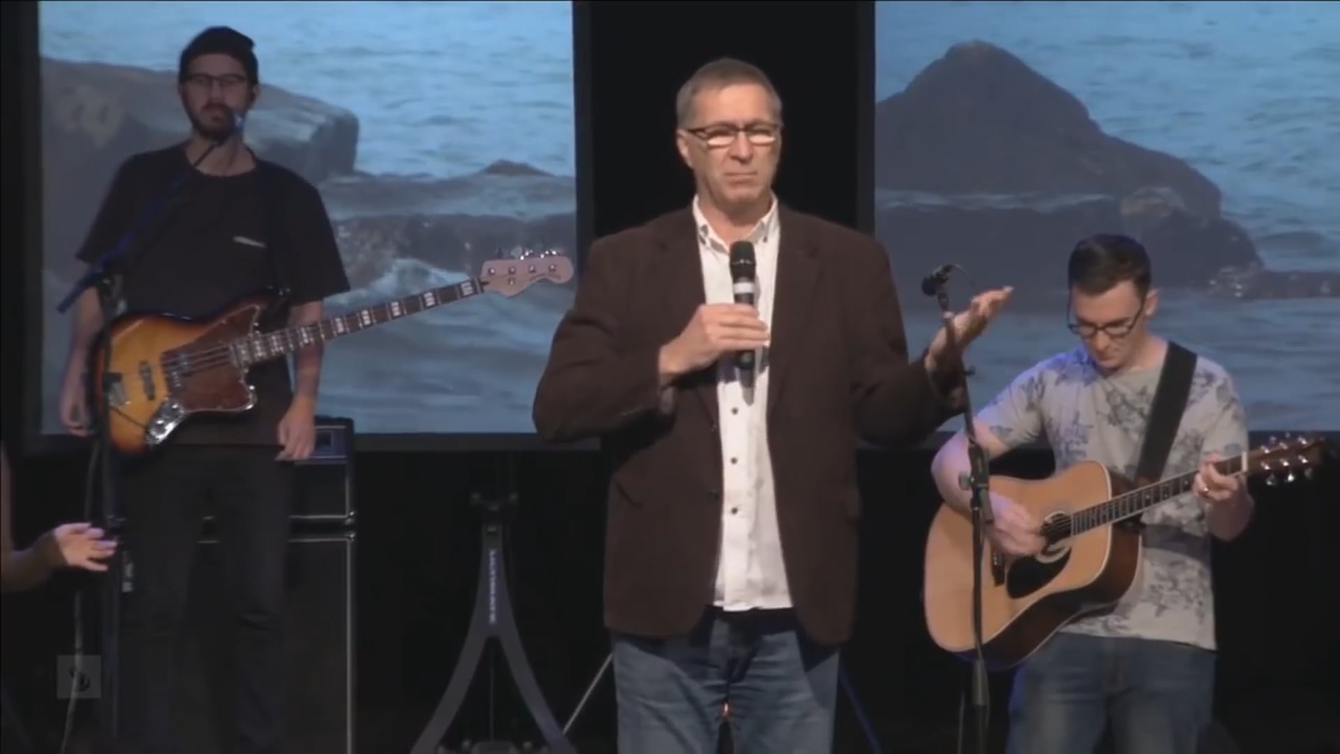 Catch The Fire Worship with Jonathan Clarke (Sunday, 30 Apr 2017)