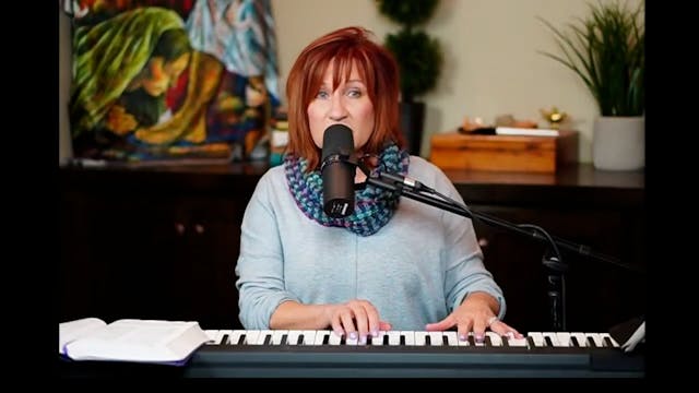 Julie Meyer Live Worship  Thriving in...