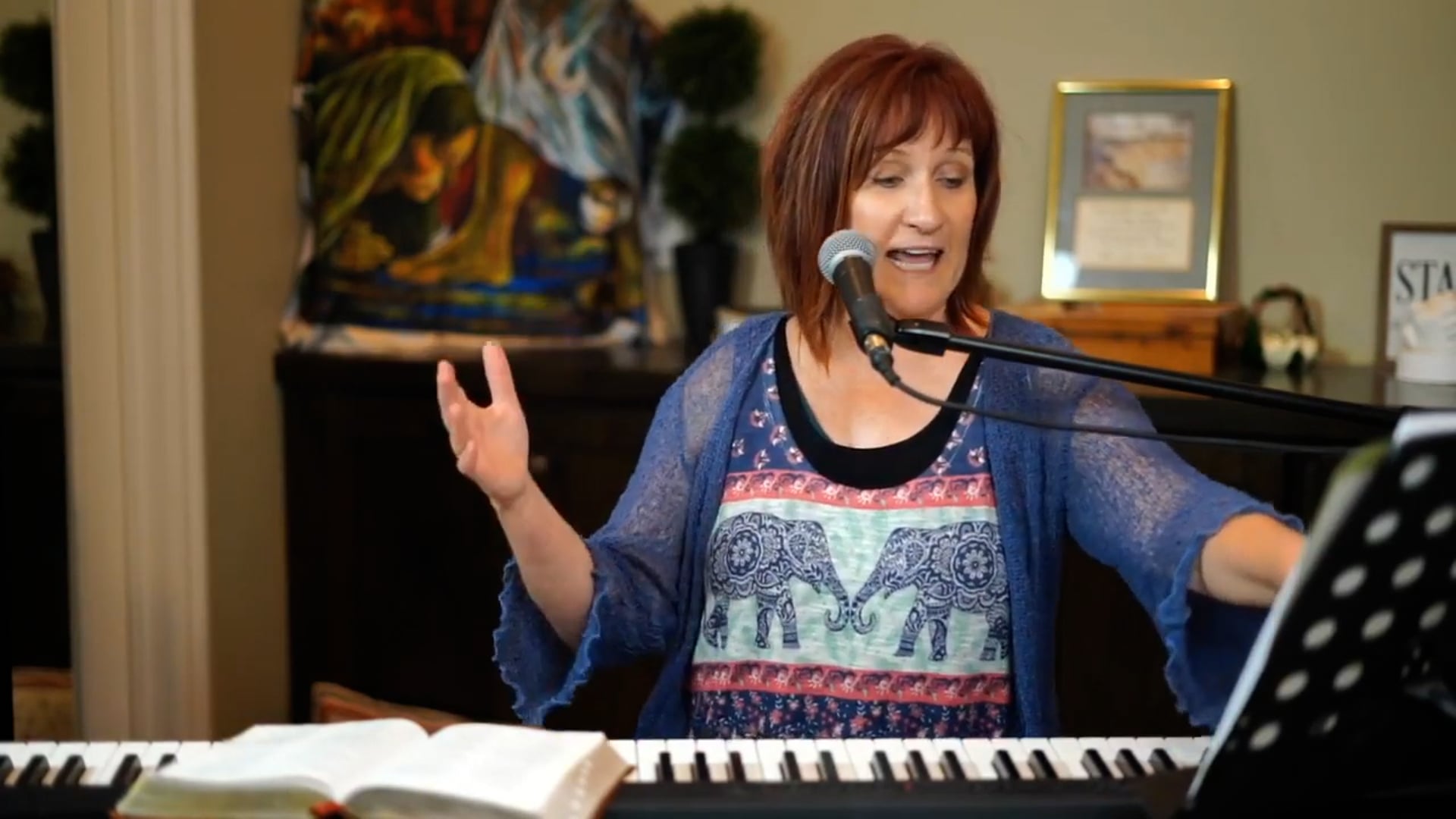 Live Worship with Julie Meyer  Jesus is Our Guide