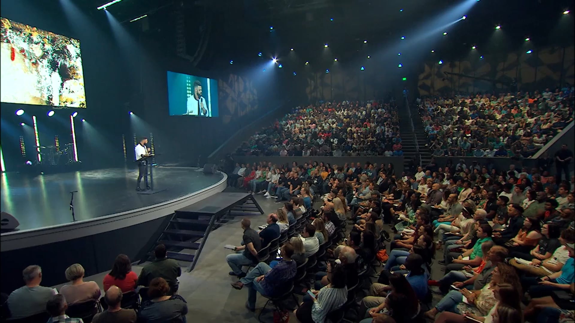 Steven Furtick - Trapped In Nazareth _ Savage Jesus