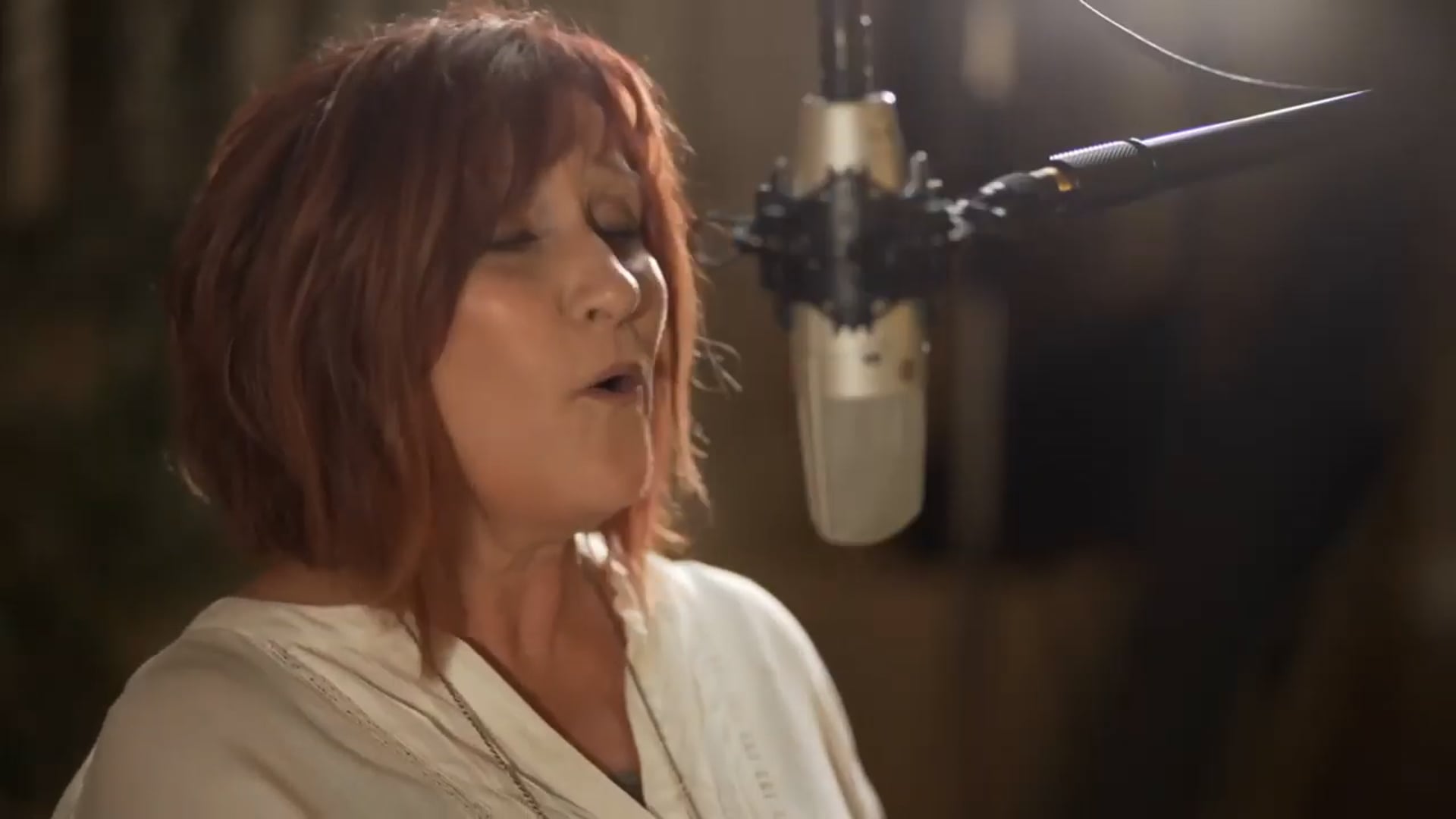 Worship with Julie Meyer [Living Room Session]