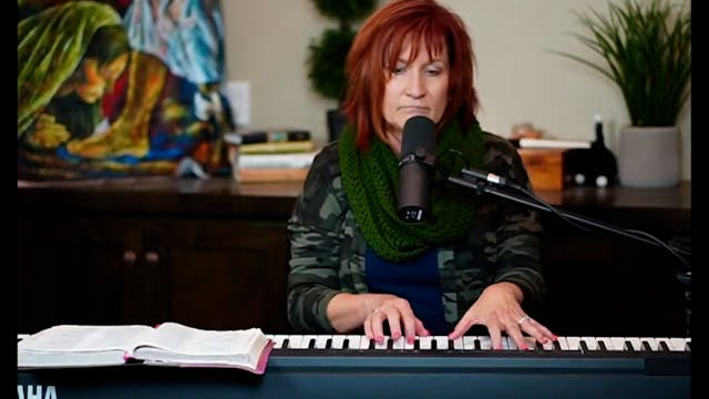 Live Worship with Julie Meyer(2)