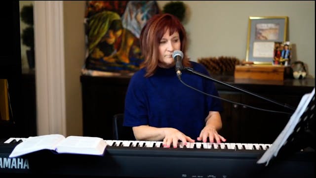 Living in God's Presence  Prophetic W...