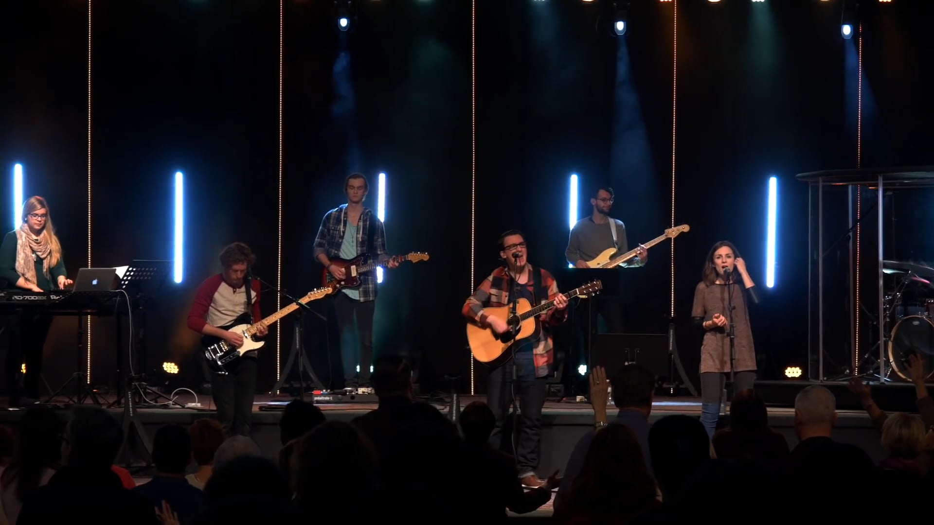 Catch The Fire Worship with Jonathan & Alice Clarke (Sunday, 17 Jan 2016)