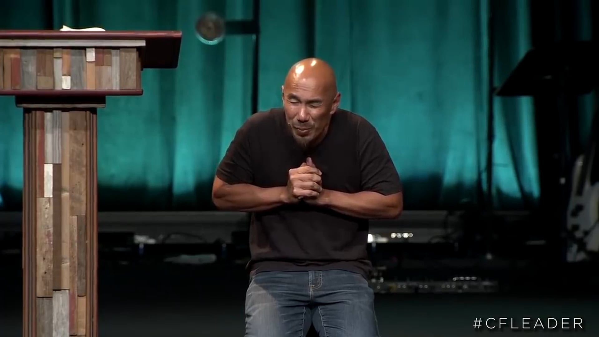 Francis Chan - Prayer Makes A Leader