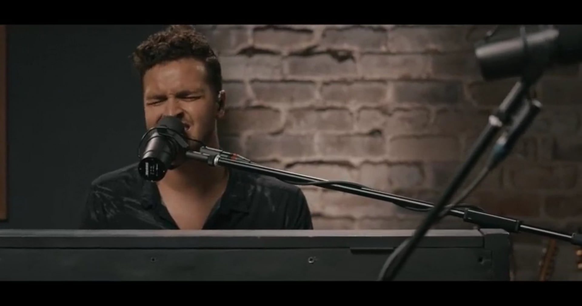 Touch Of Heaven (Acoustic) - Hillsong