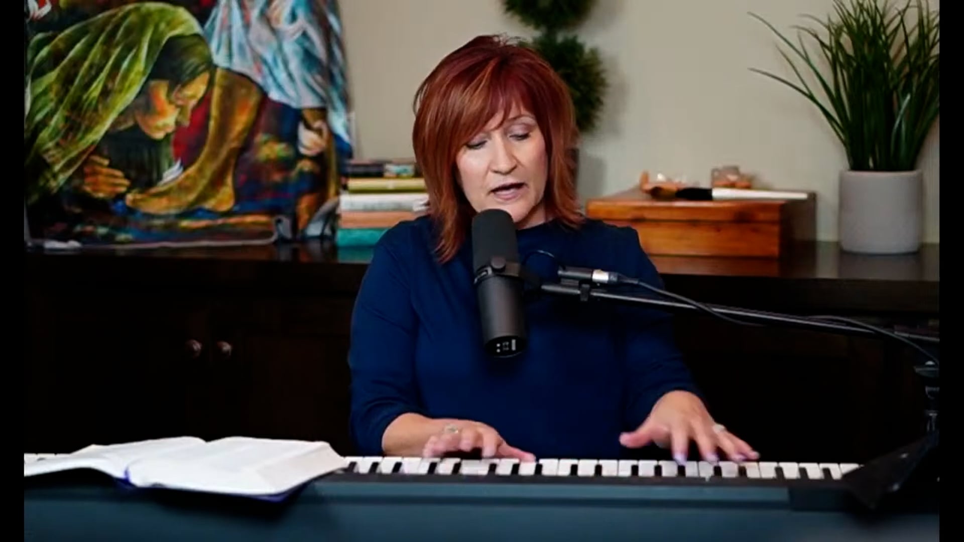 Julie Meyer Live Worship  God Gives Hope  Singing the Bible