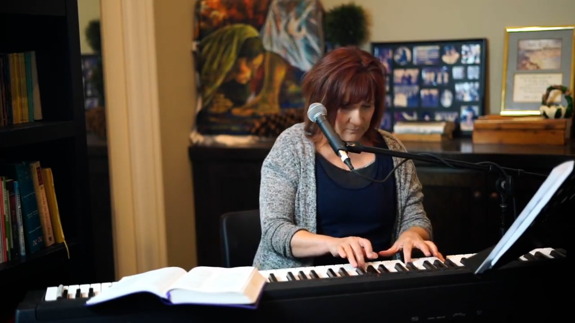 Live Worship with Julie Meyer  Feel God's Love