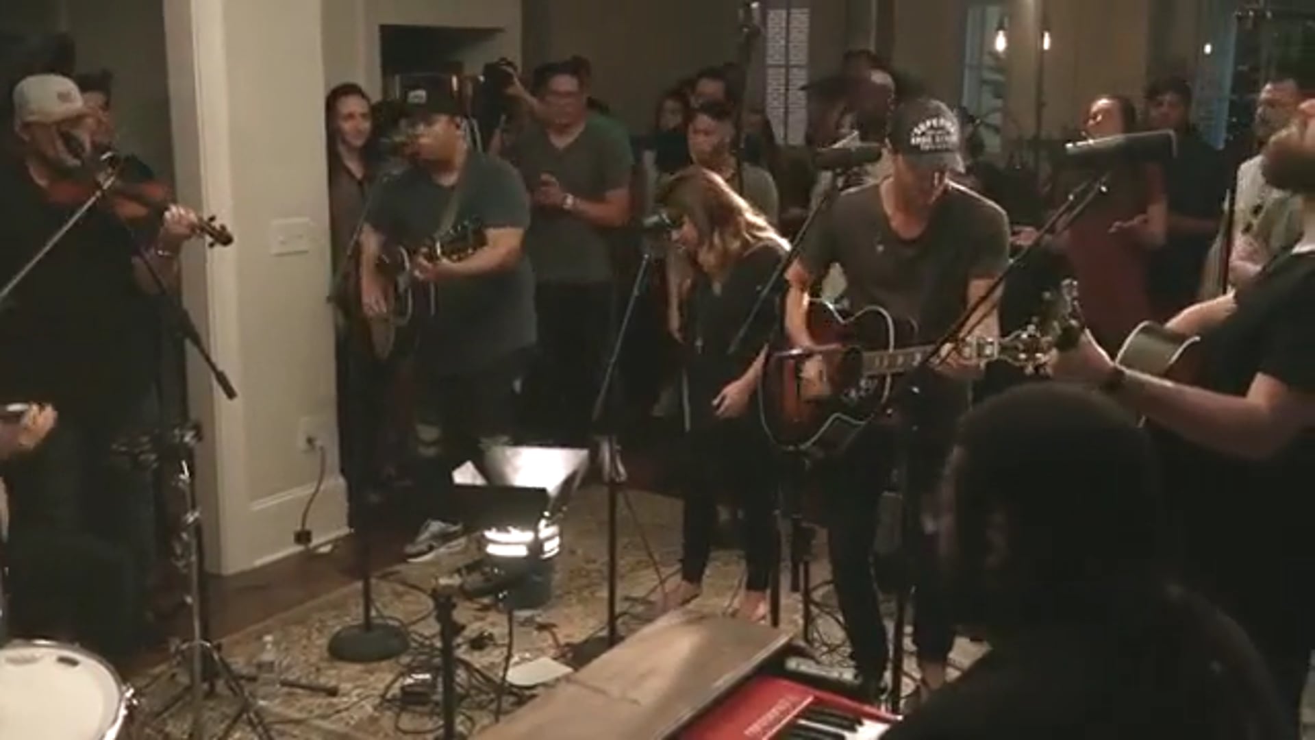 Housefires - We Say Yes (feat. Tony Brown)