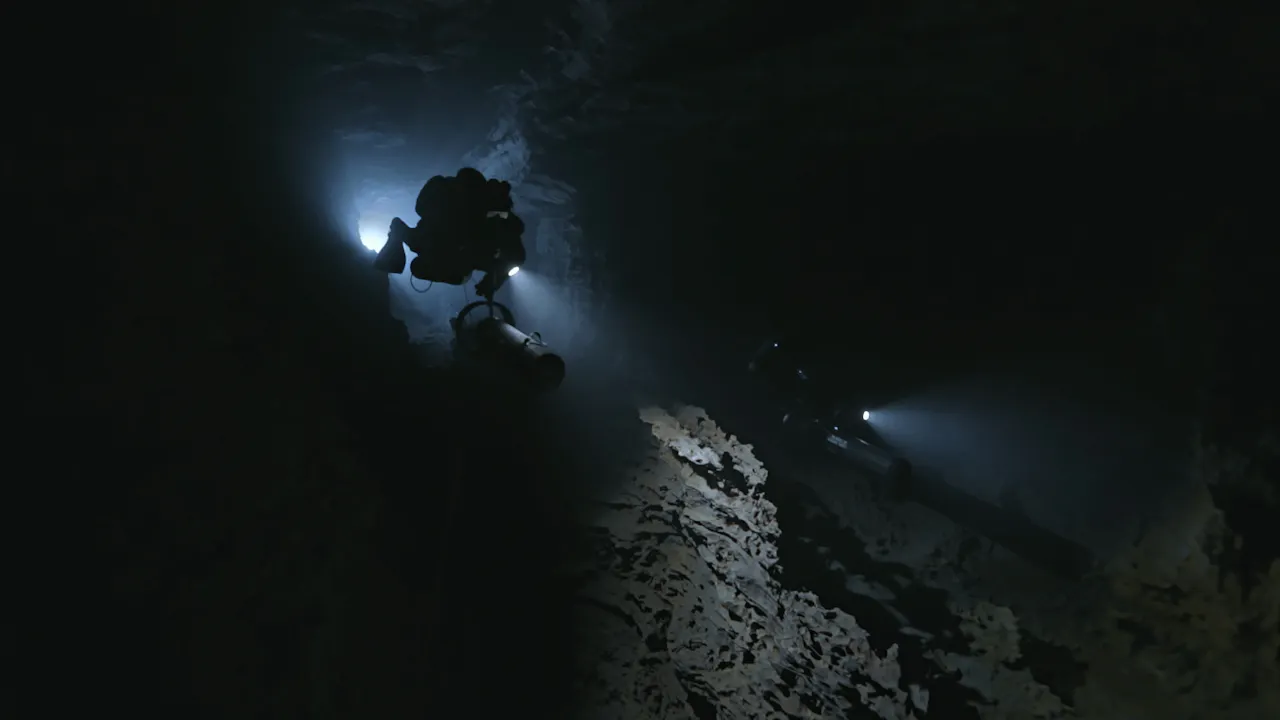 Diving into the Unknown (ES subtitulos/subtitles)