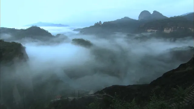 Discover China ep56 - The Land of Pea...