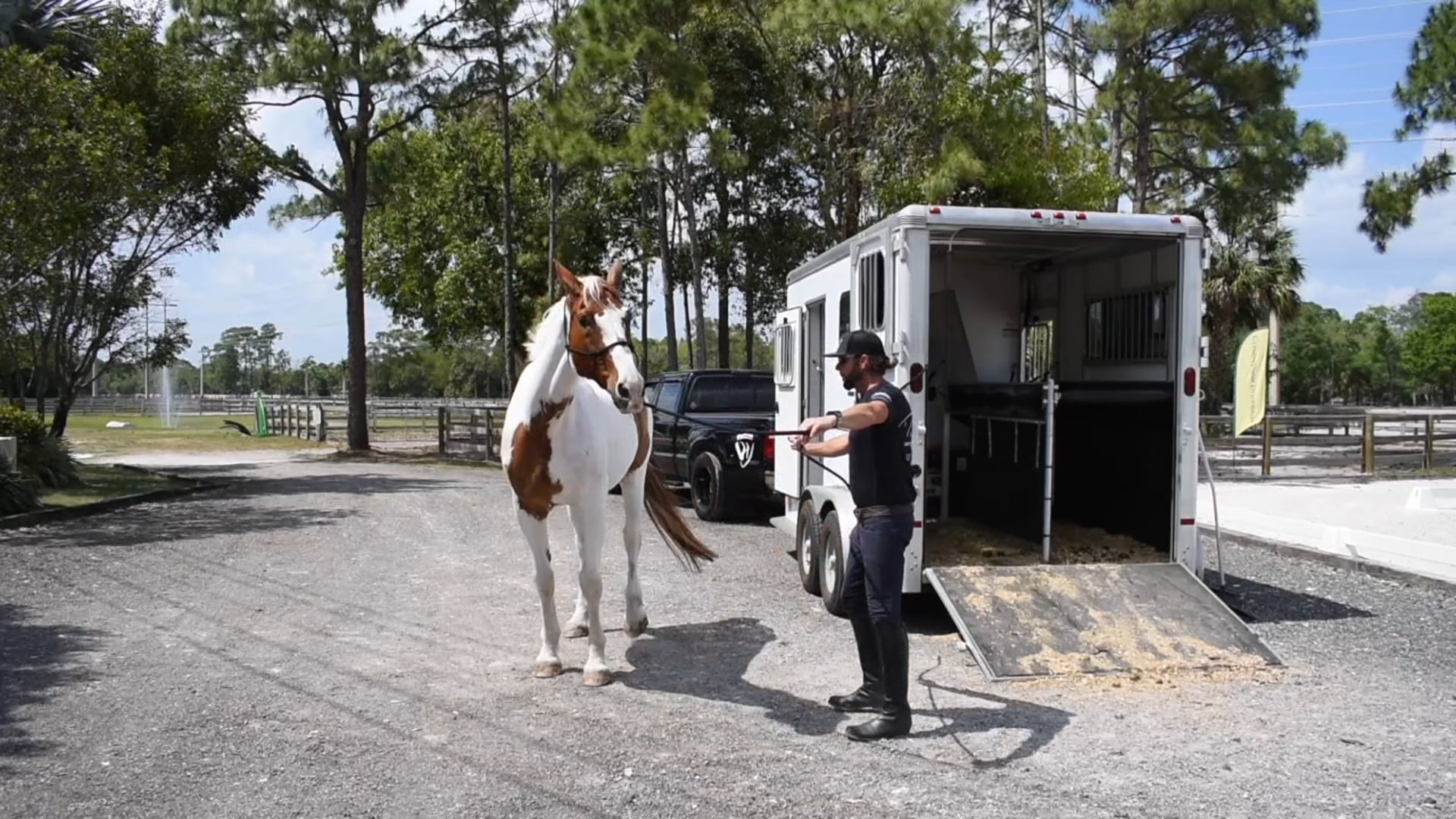 Trailer loading straight load