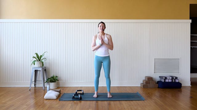 Power: Crow pose (Bakasana) Tutorial ...