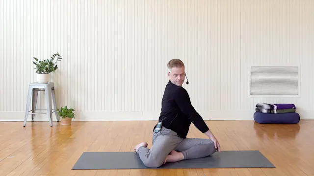 Flow: Happy Hips • David Magone • 45 min
