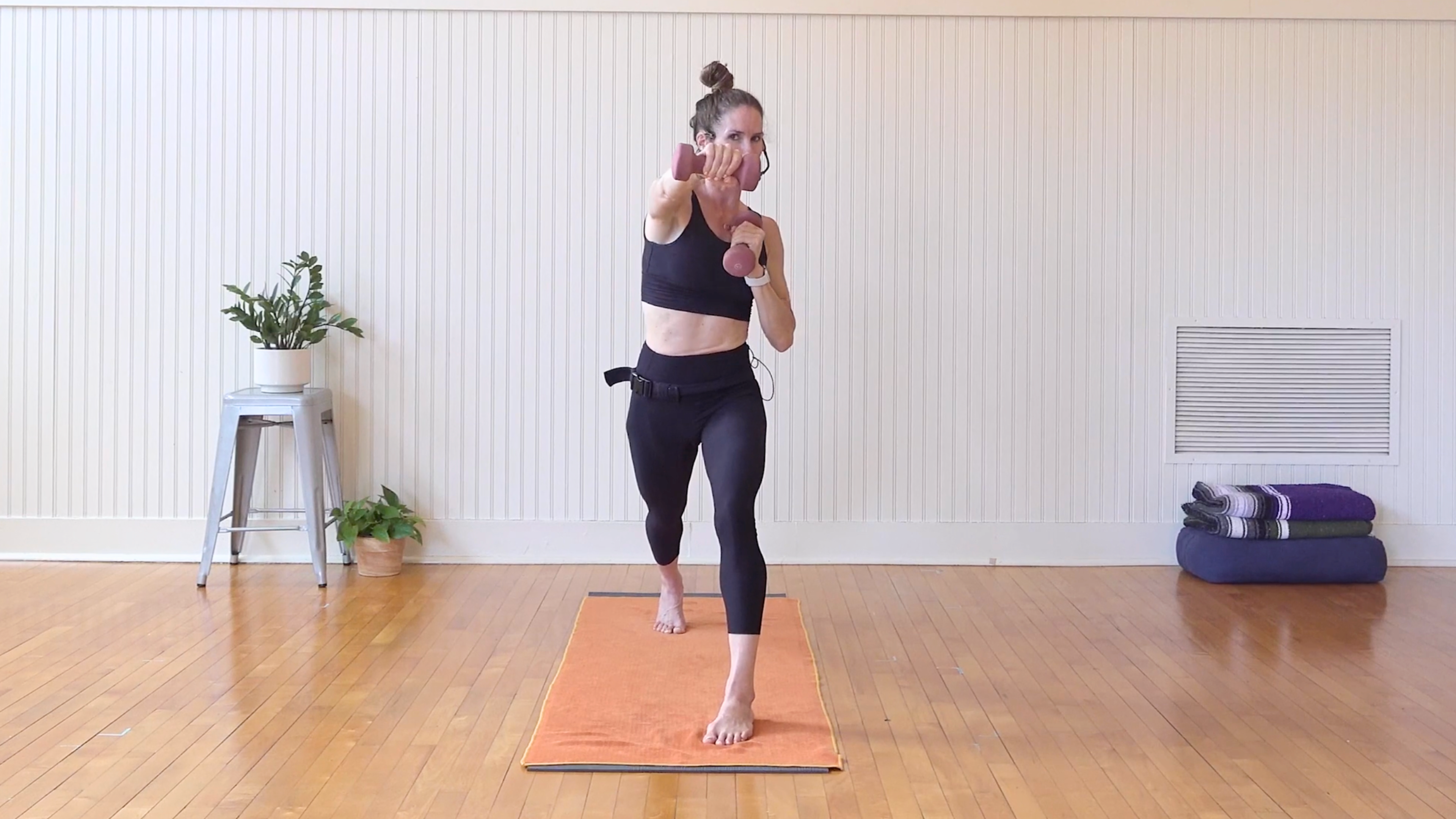 Yoga Sculpt: Shoulder Burn • Meredith Evangelisti • 60 min