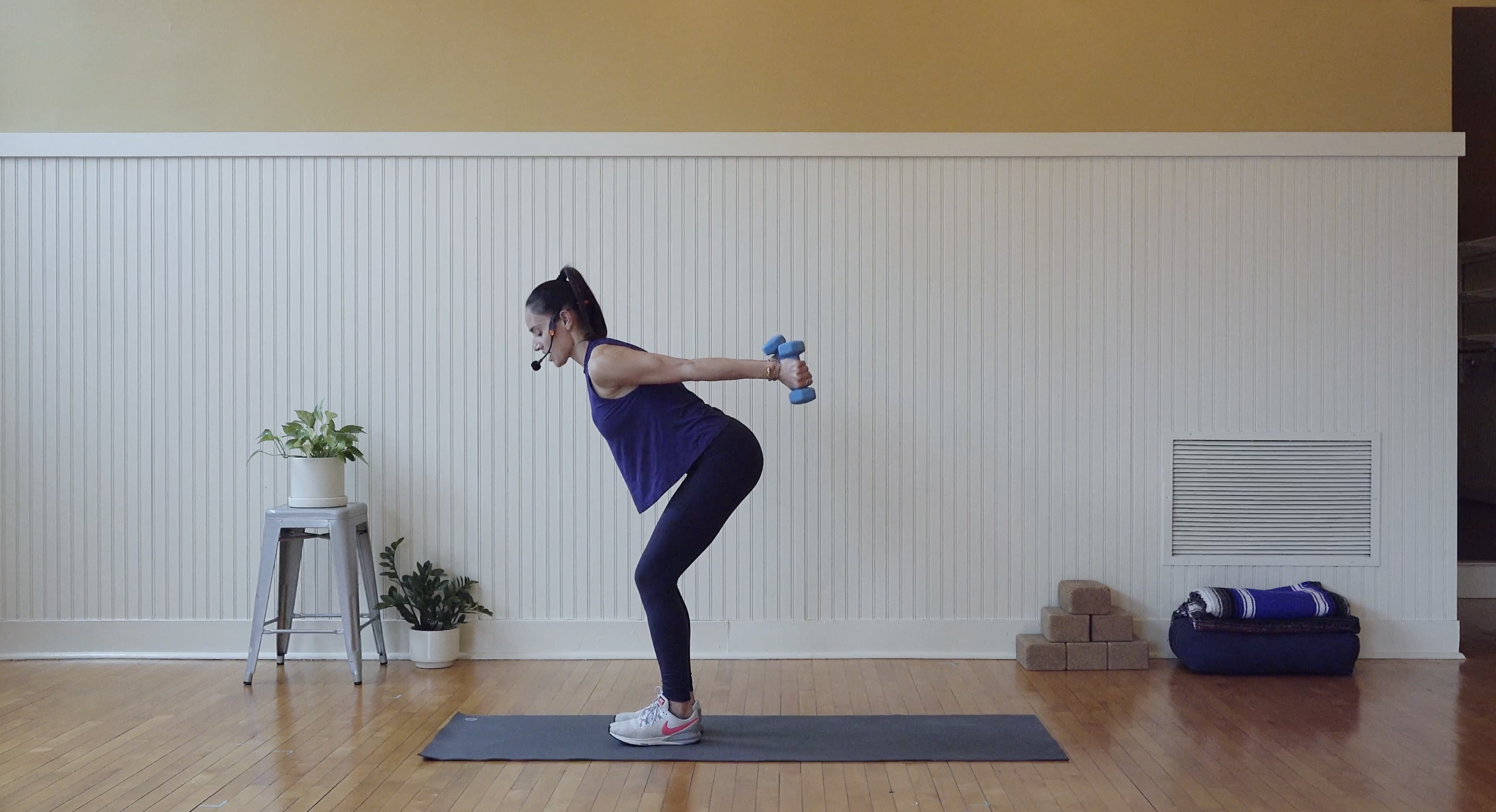 Strength & Conditioning: Upper Body Burn • Susan LoPiccolo • 20 min