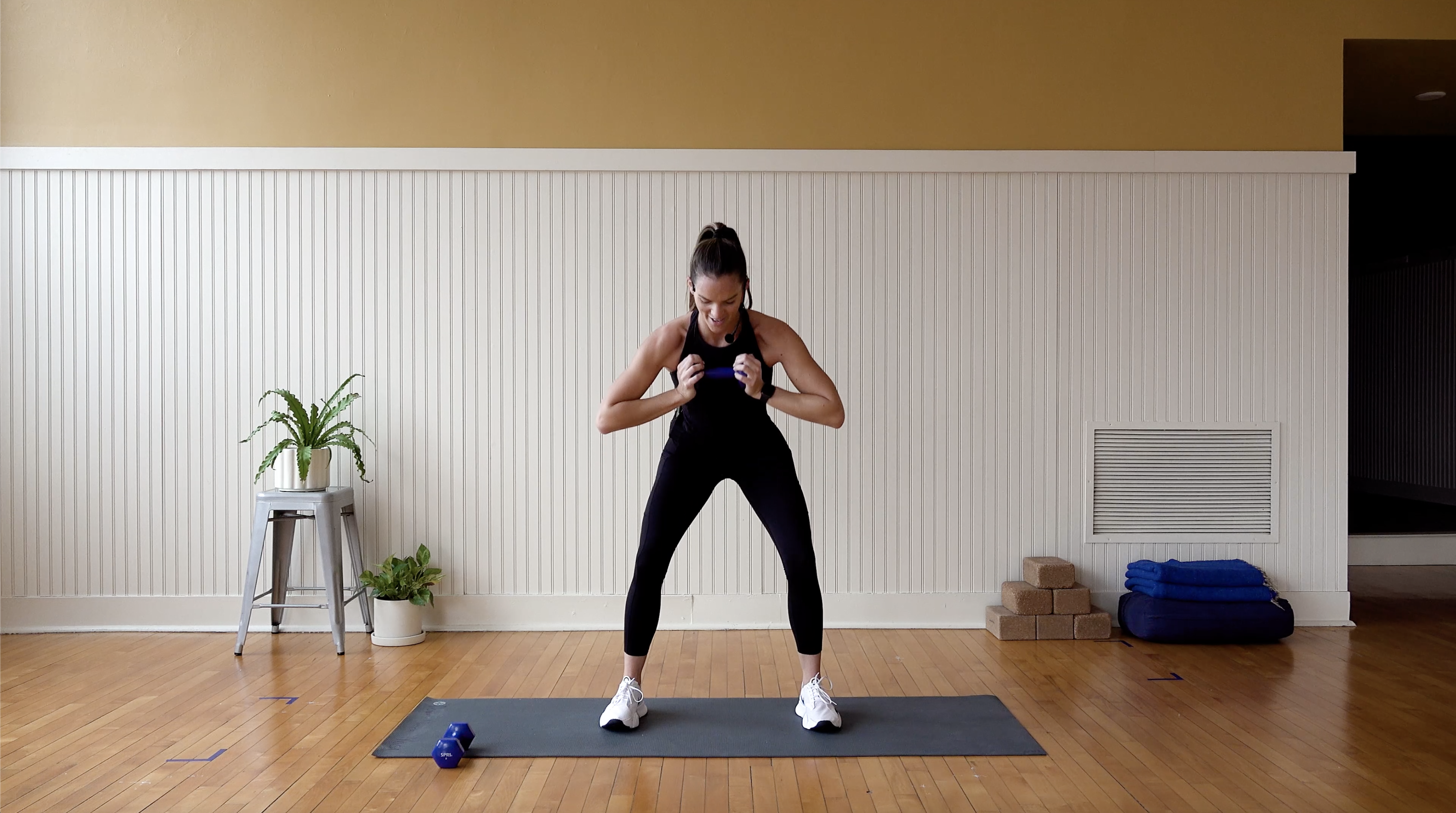 HIIT: Walk the Plank! • Jen Gaudette • 15 min