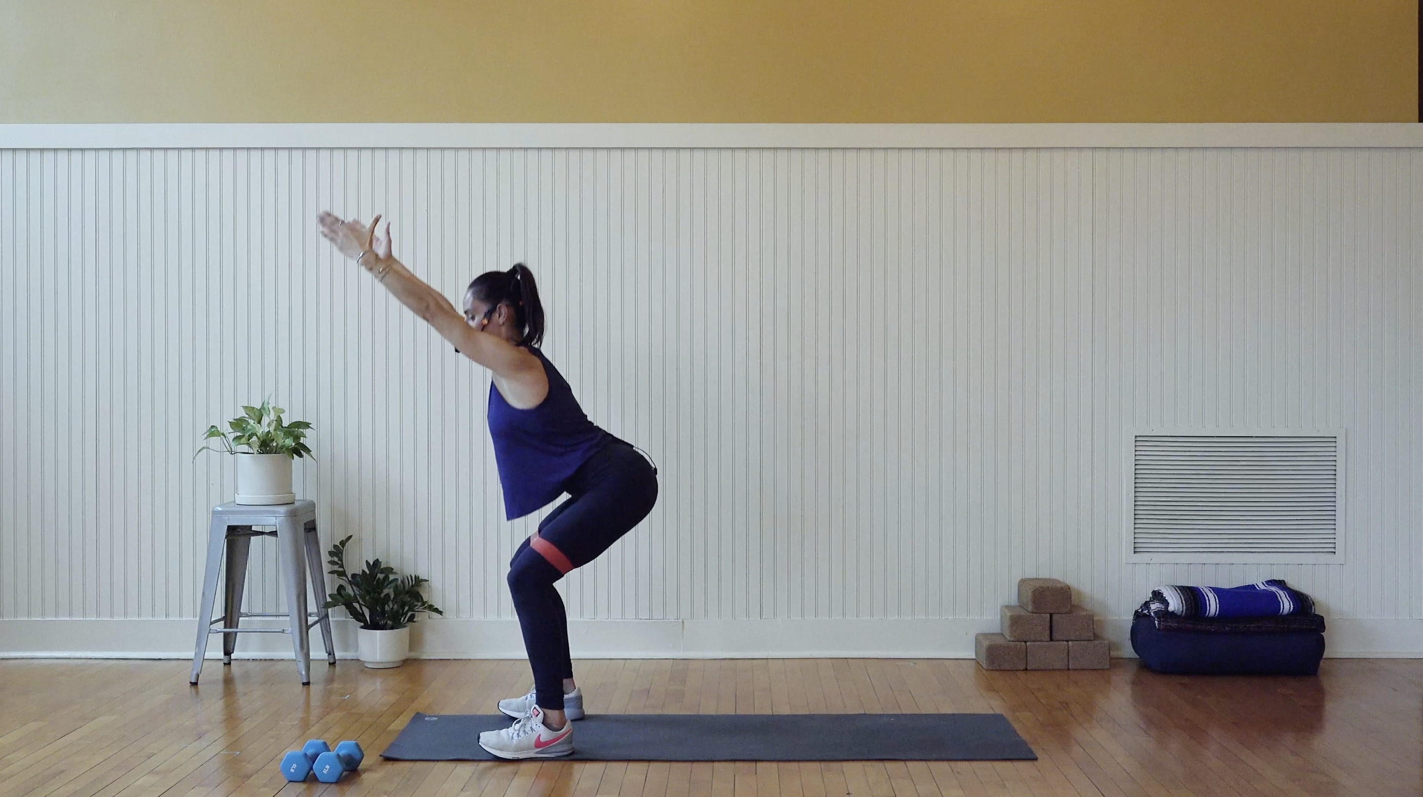 S&C: Lower Body Basic Burn • Susan LoPiccolo • 20 min
