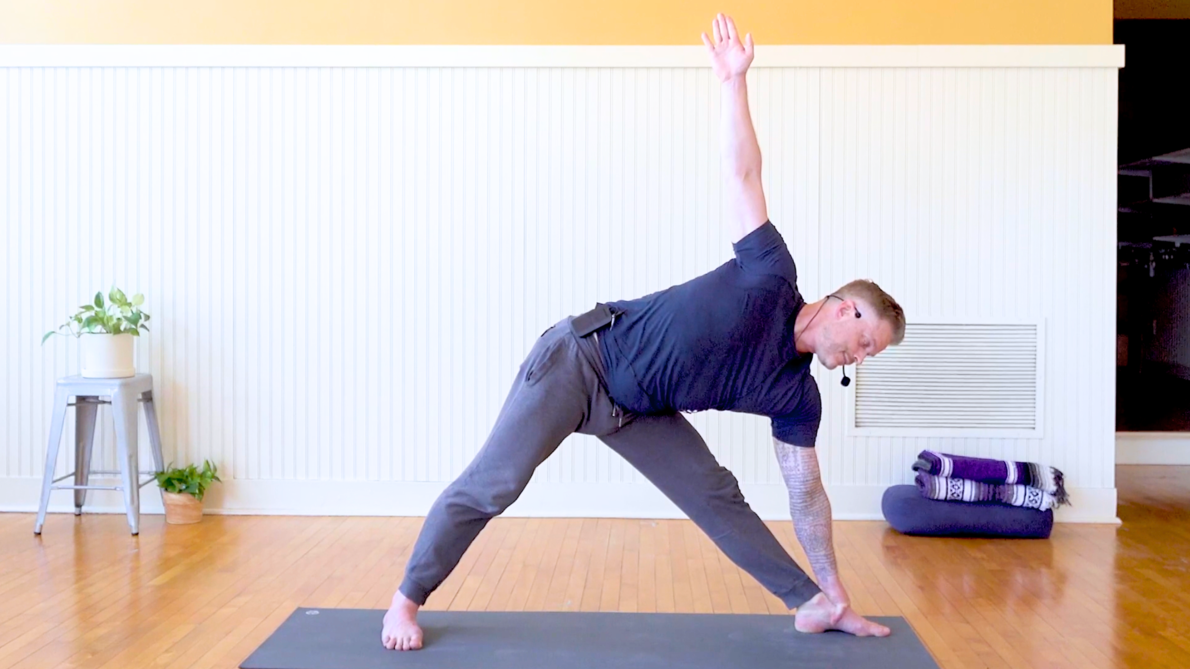 Power: Ukranian Inspired Power Yoga • David Magone • 65 min