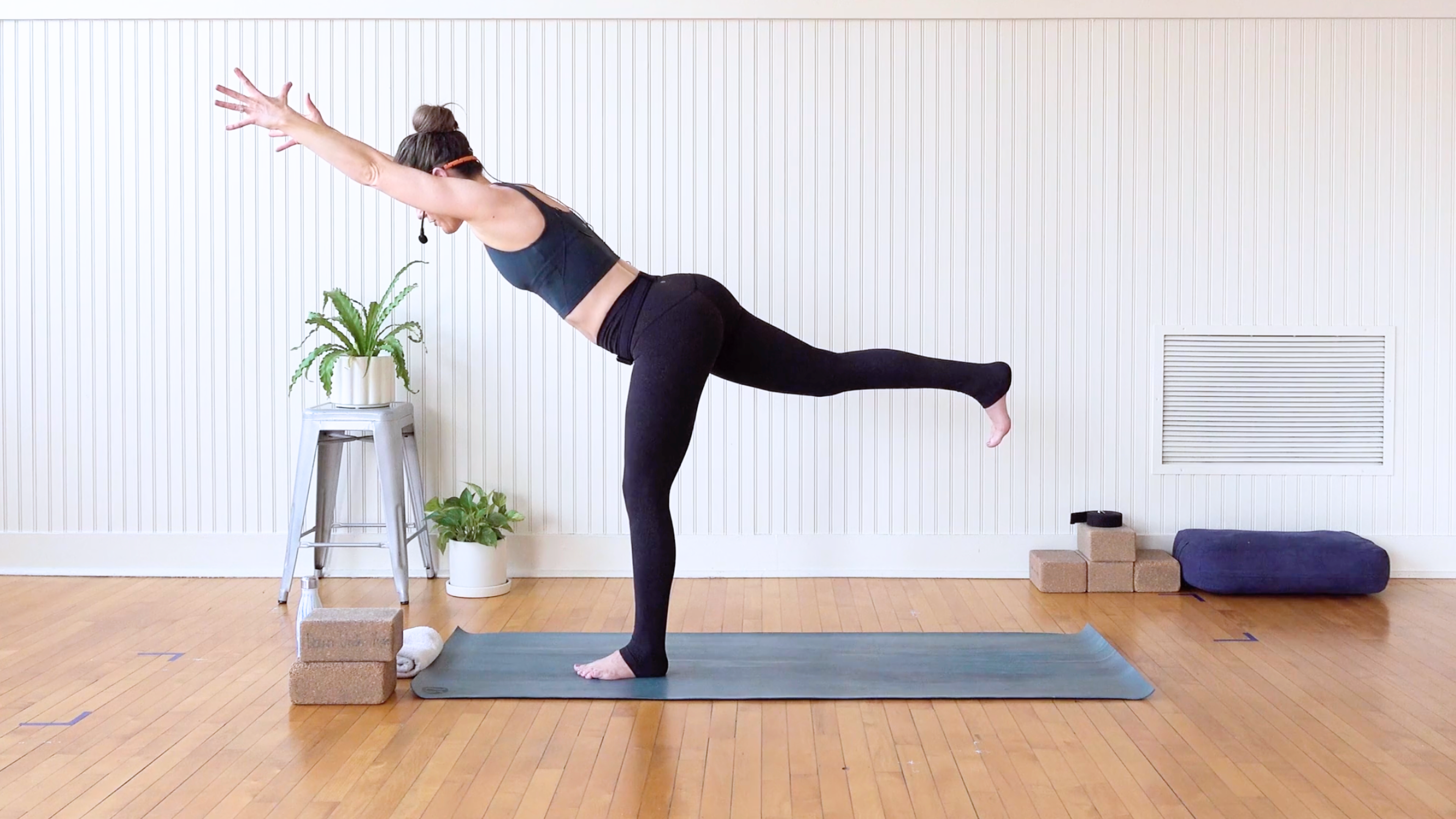 Power: Stability Flow • Brittney Burgess • 20 min