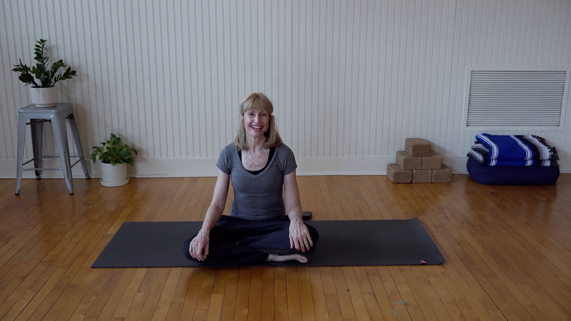  Feldenkreis: Lubricating the Hips • Didi von Deck • 40 min