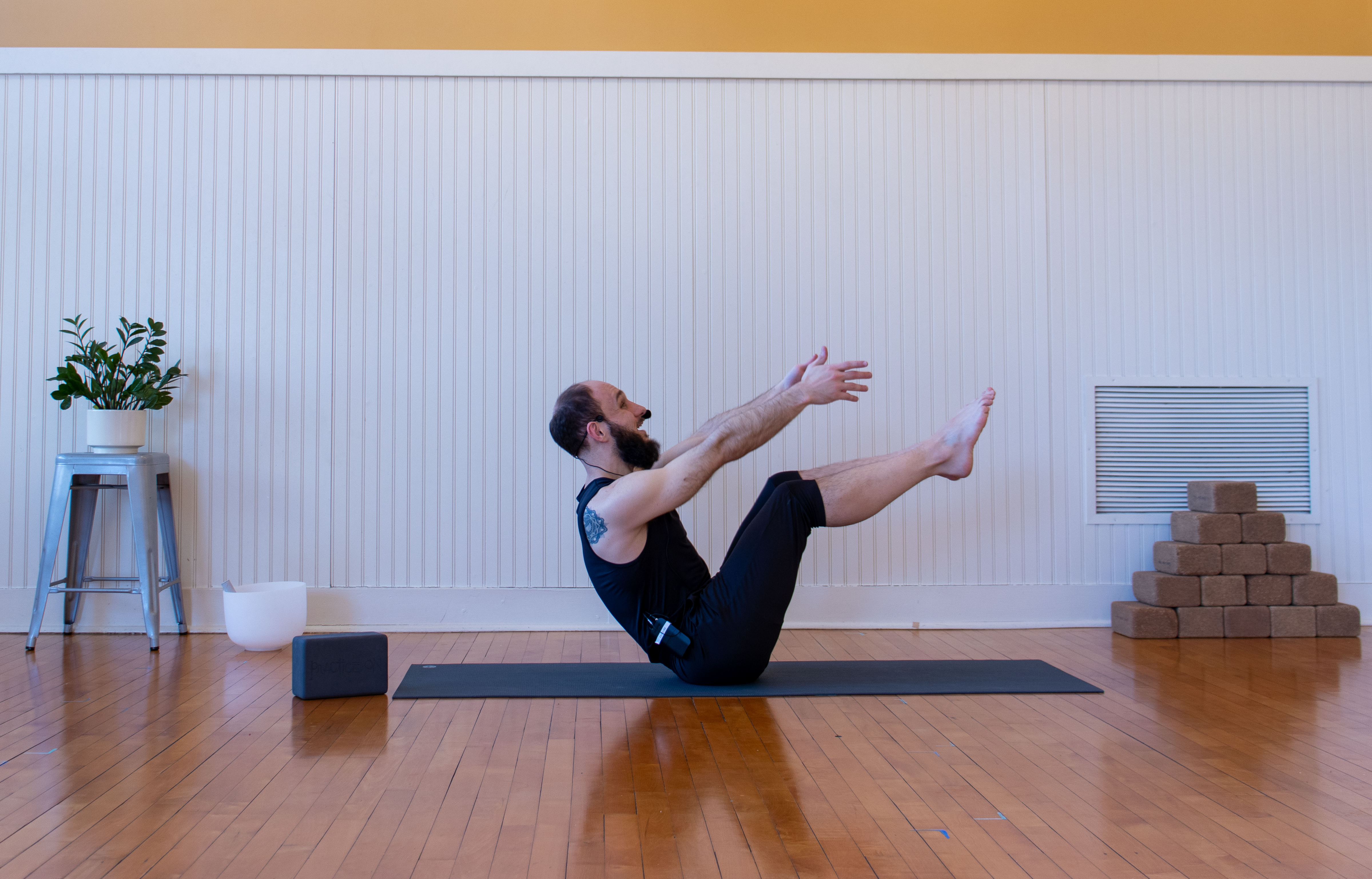 Flow: Full Body Energy • Marco Vinci • 35 Minutes